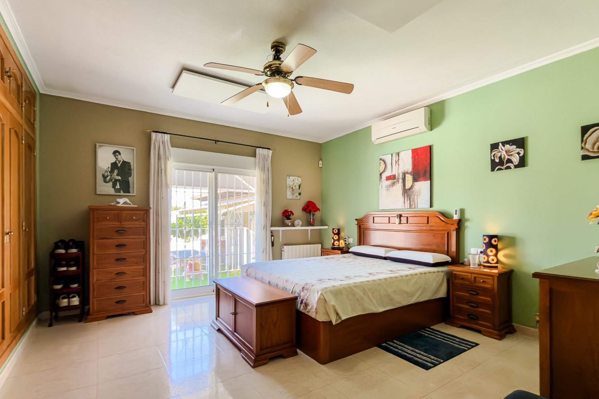 Resale - Villa -
CATRAL - Catral