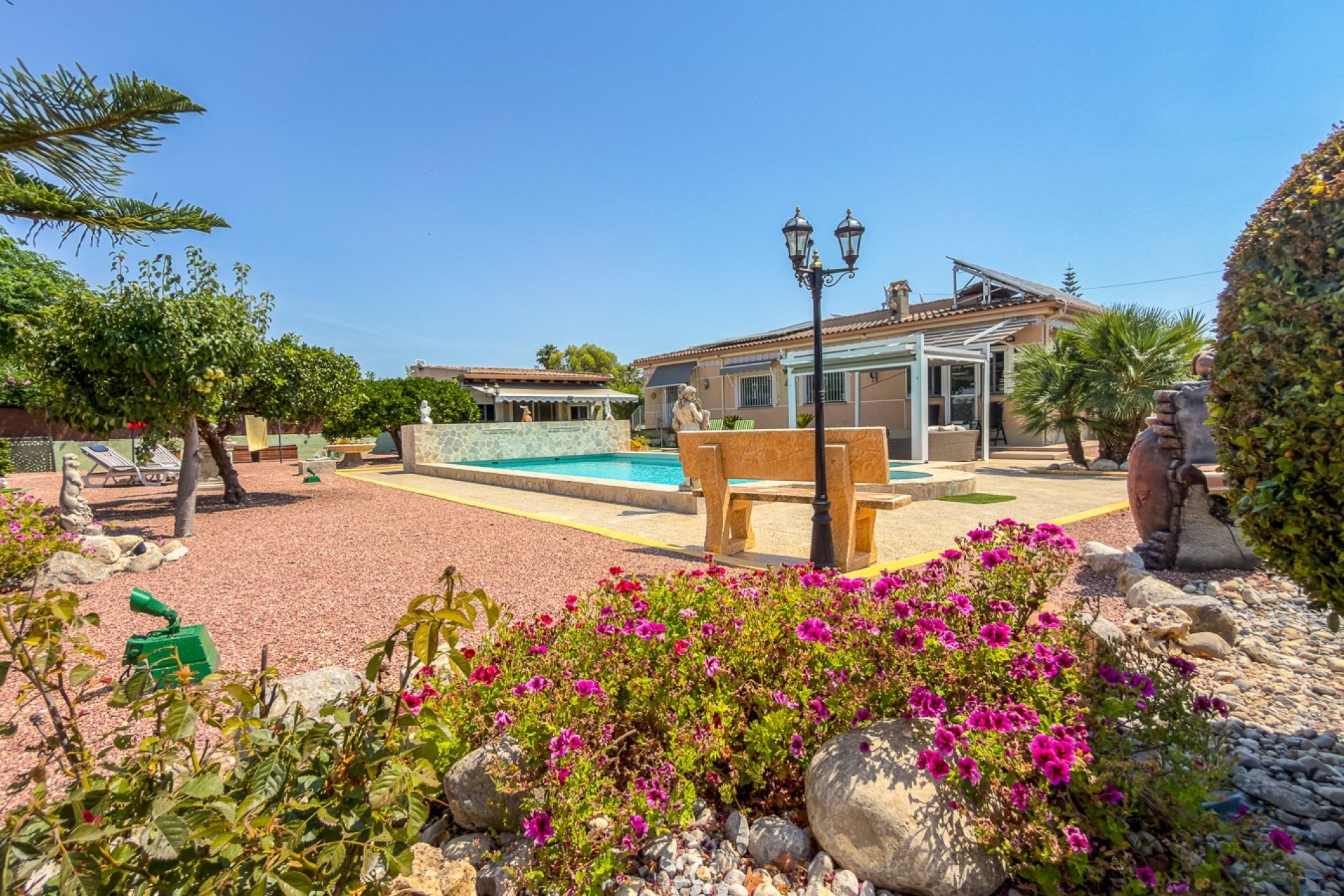 Resale - Villa -
CATRAL - Catral