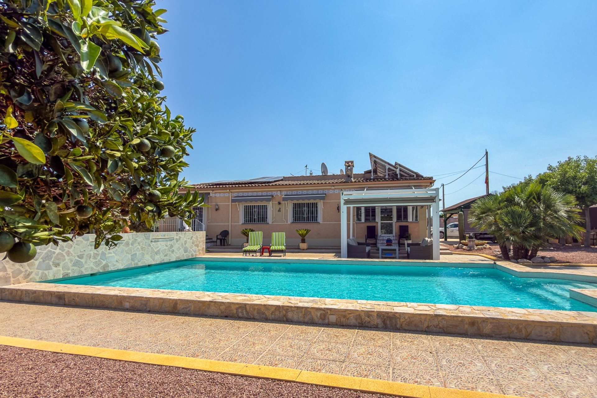Resale - Villa -
CATRAL - Catral