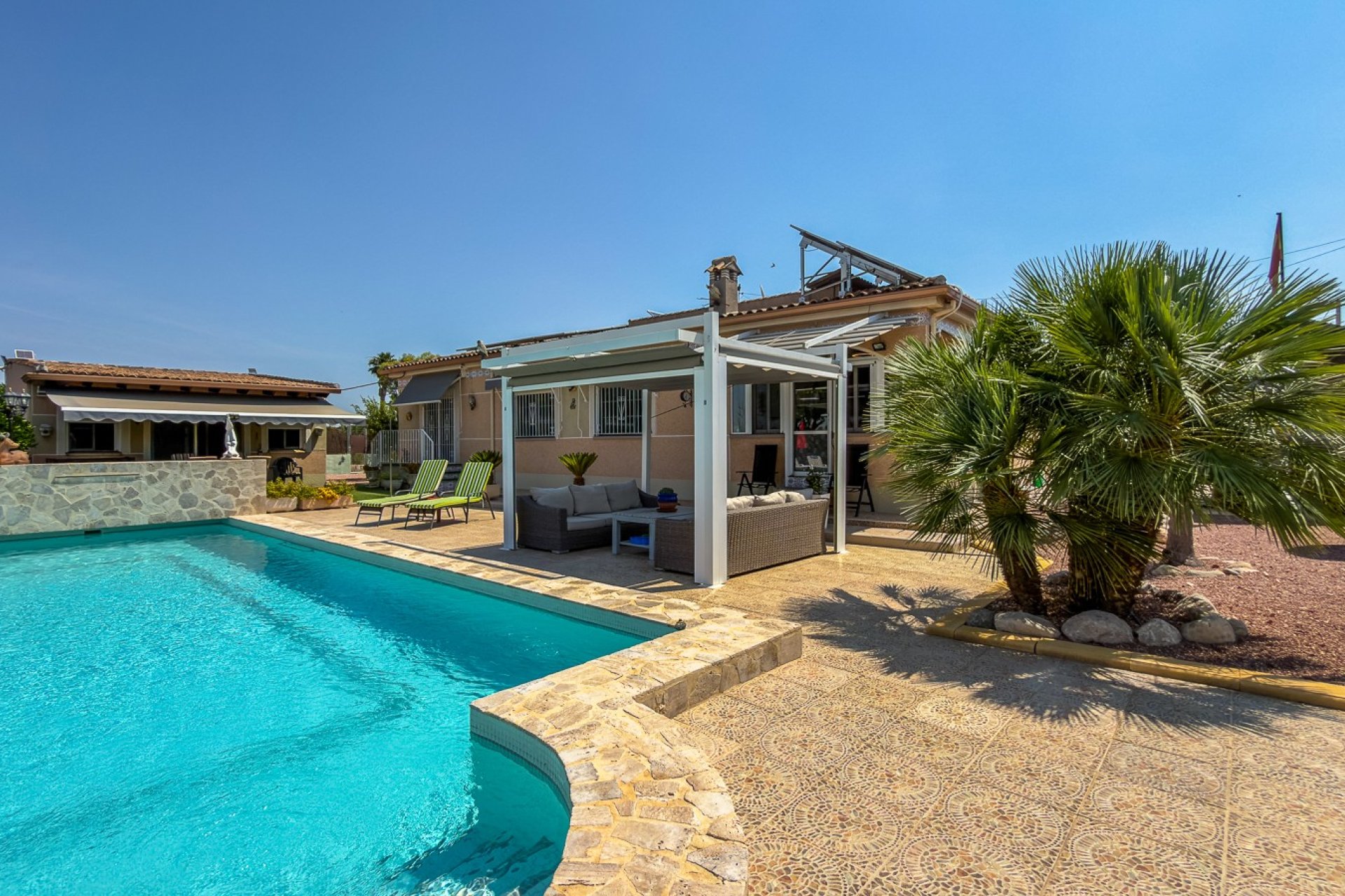 Resale - Villa -
CATRAL - Catral