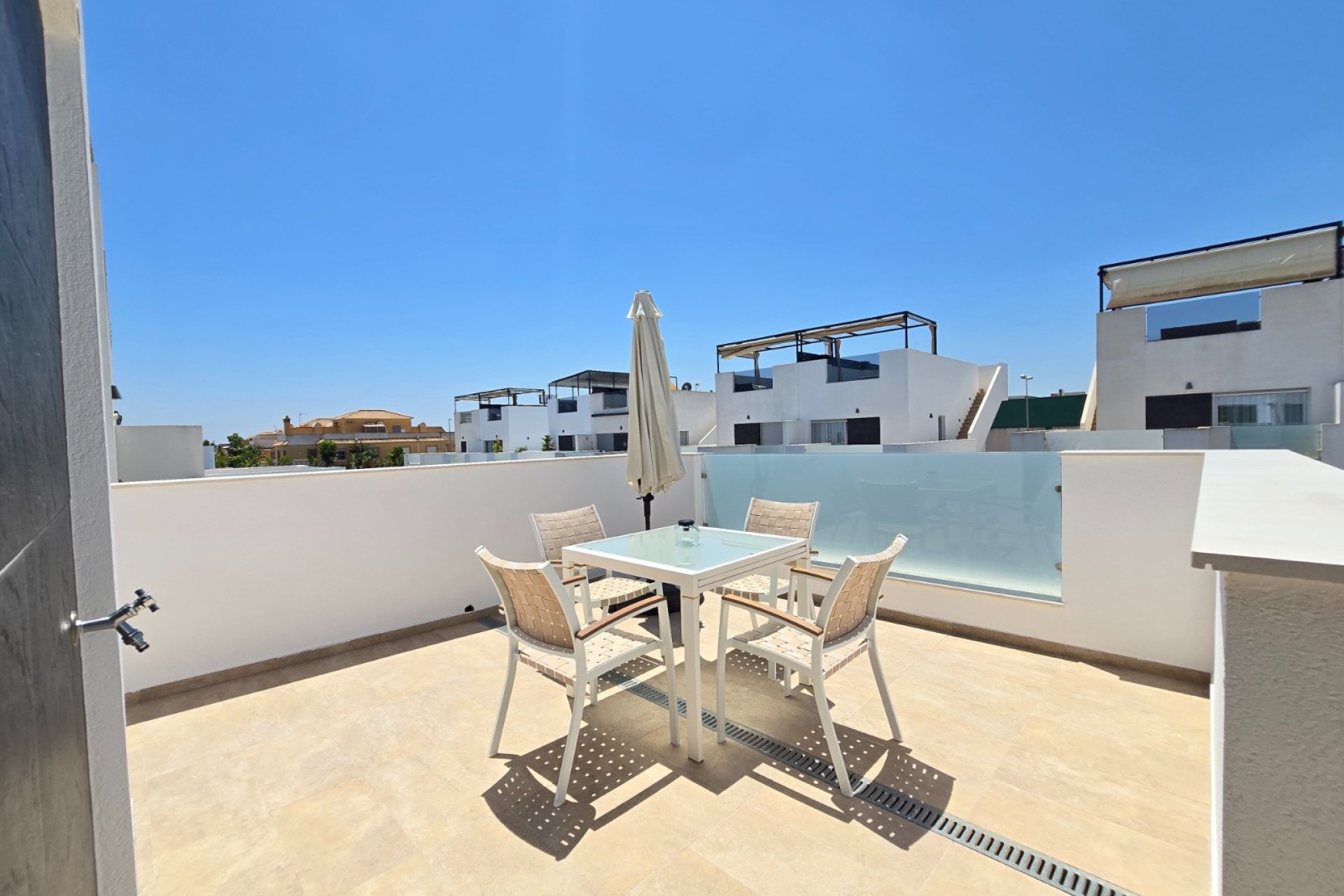 Resale - Villa * -
Ciudad Quesada * - Doña Pepa *