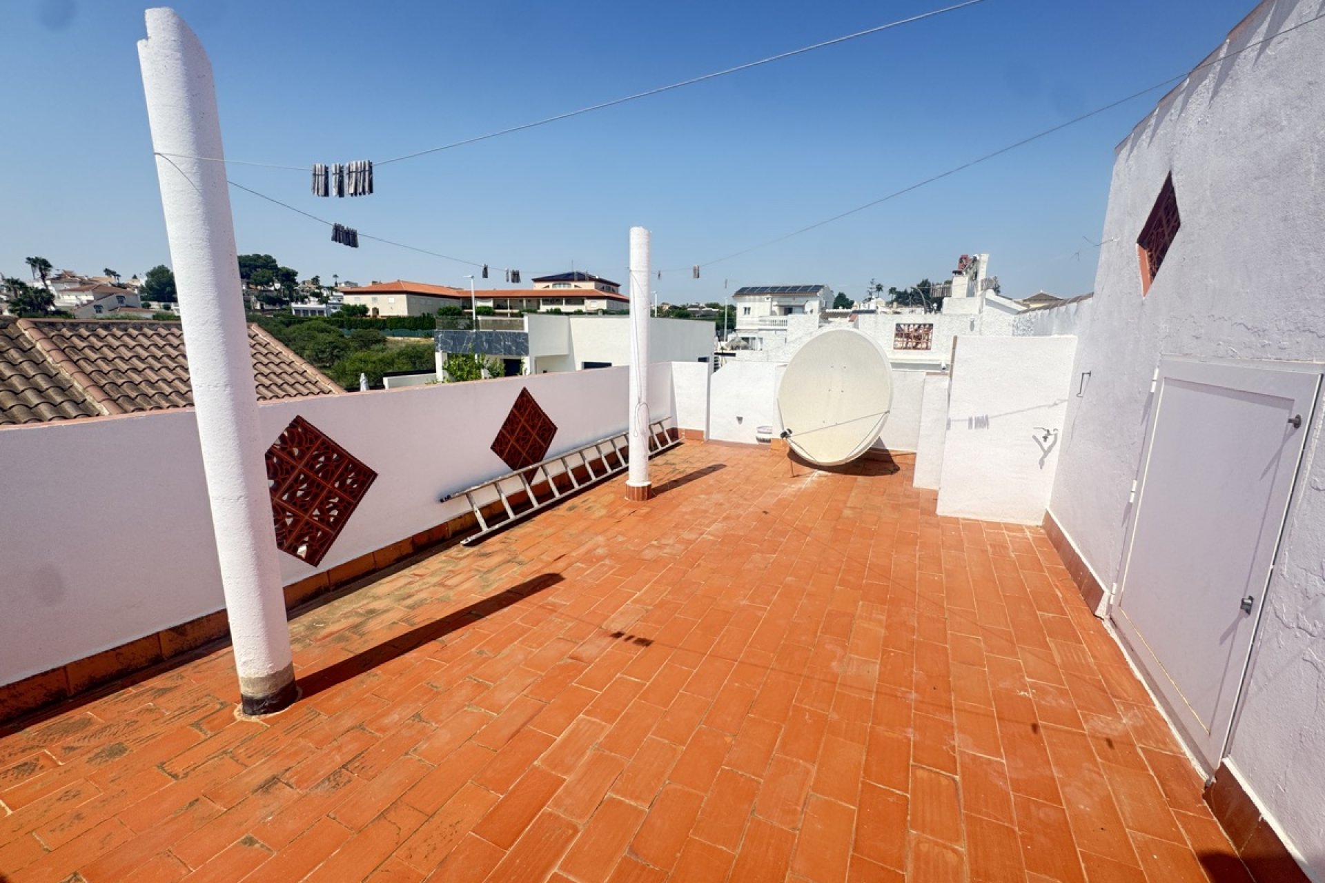 Resale - Villa -
Eagles Nest
