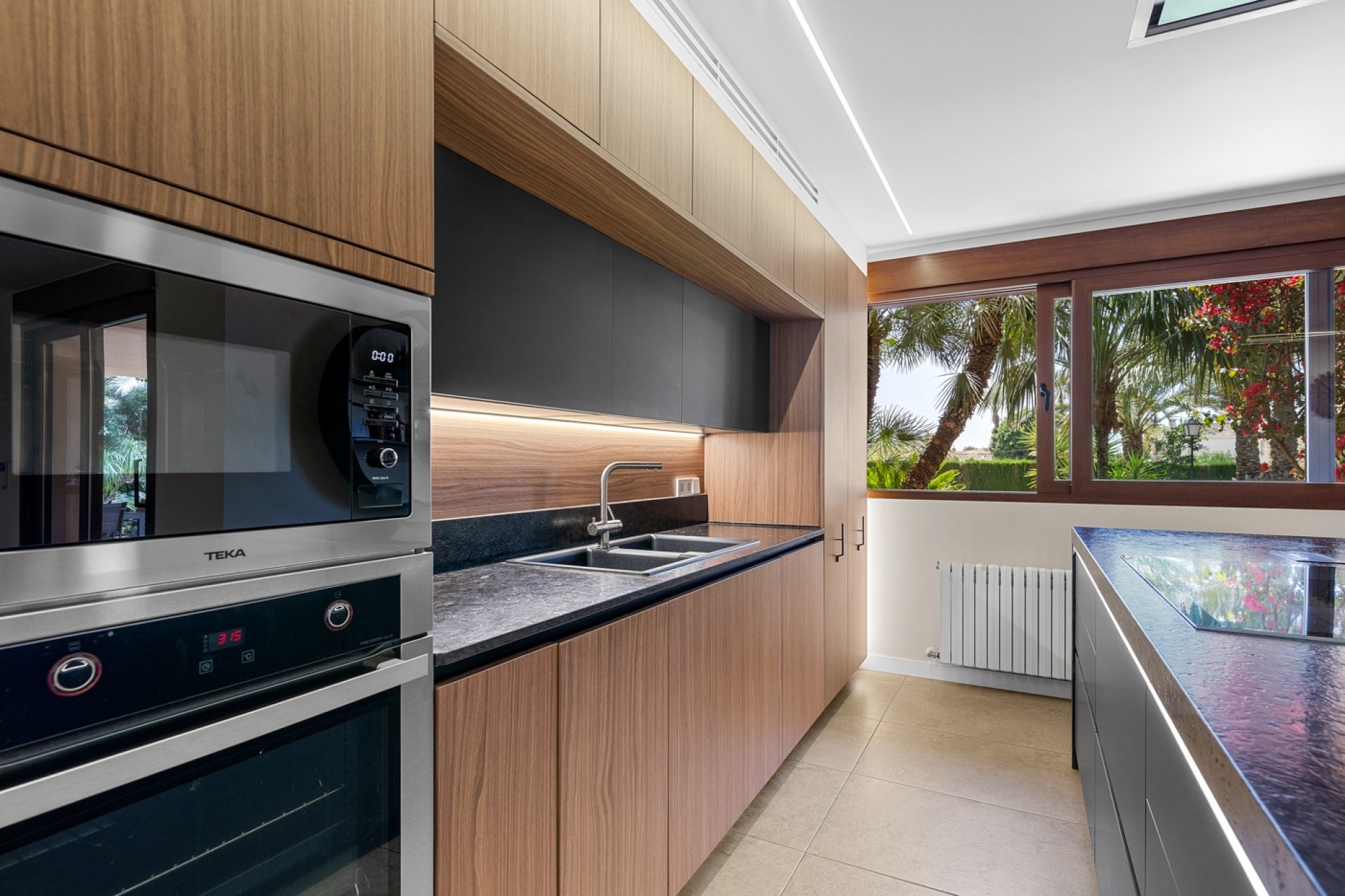 Resale - Villa -
Elche - Elche/Elx