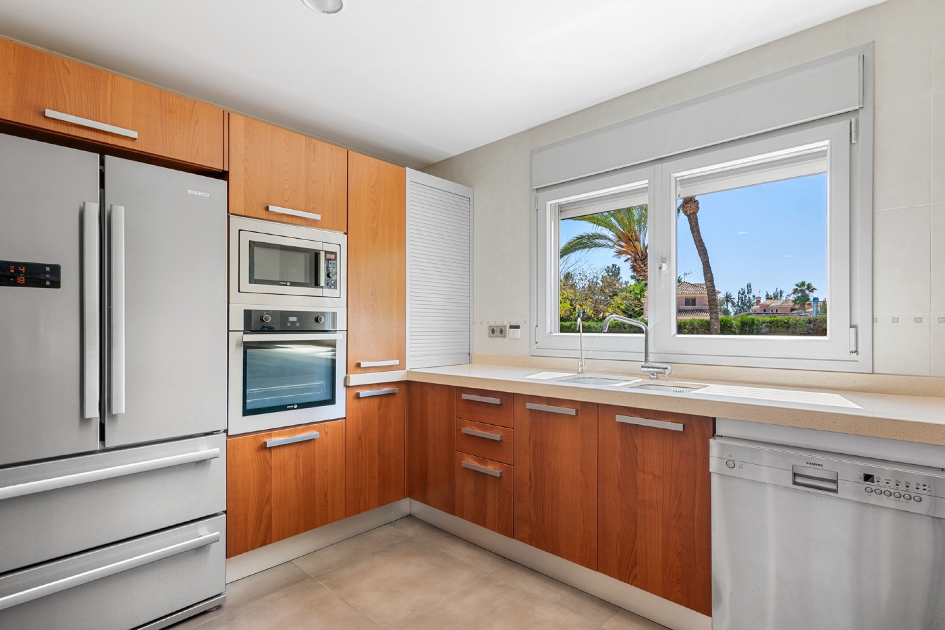 Resale - Villa -
Elche - Elche/Elx