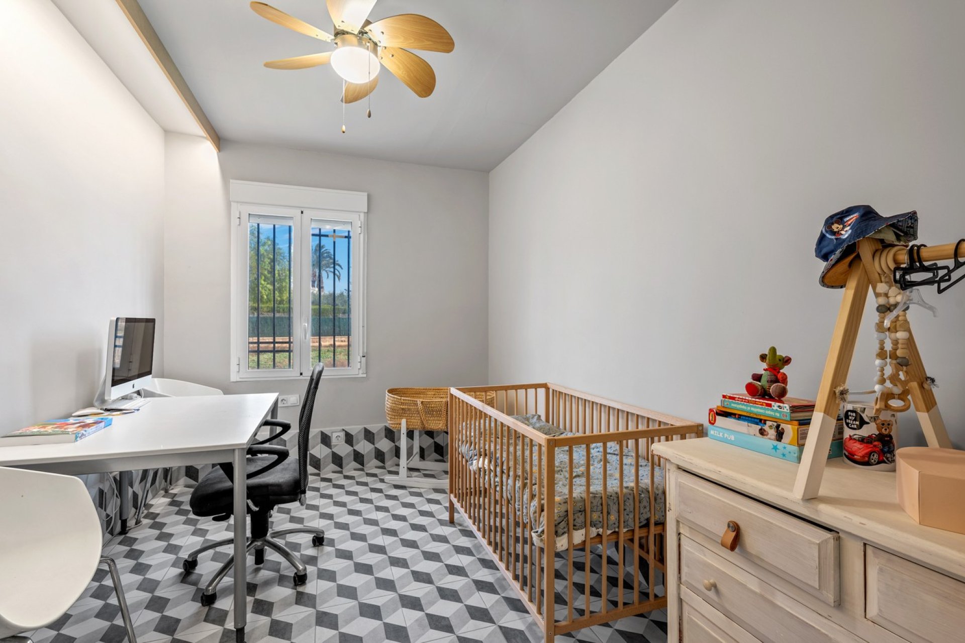 Resale - Villa -
Elche - Elche/Elx