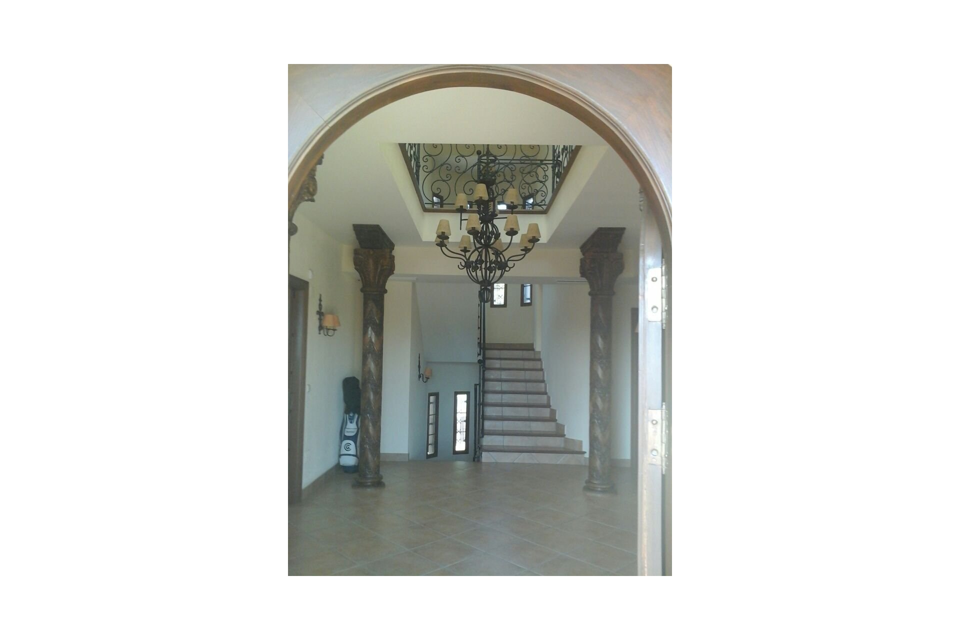 Resale - Villa -
Elche