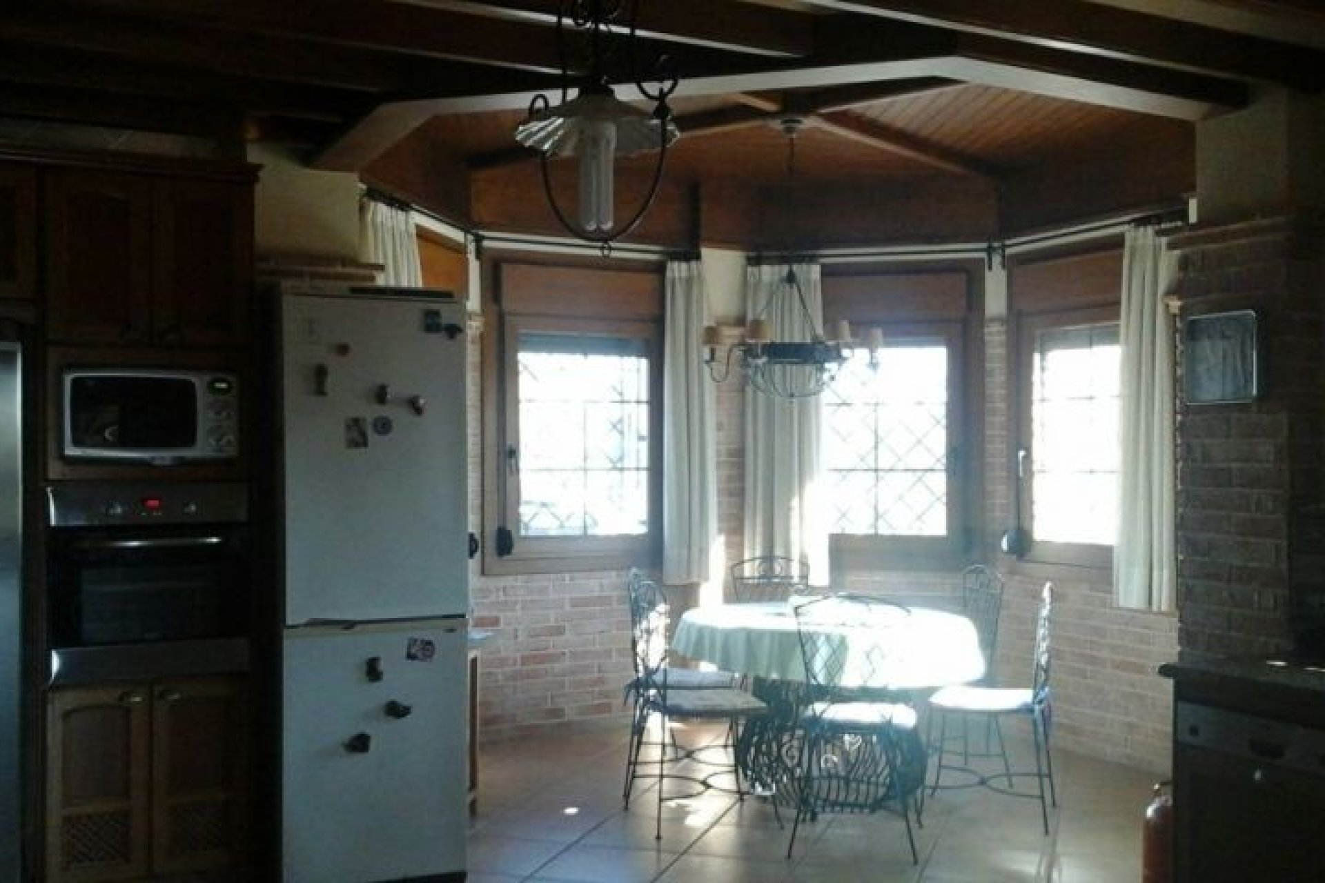 Resale - Villa -
Elche