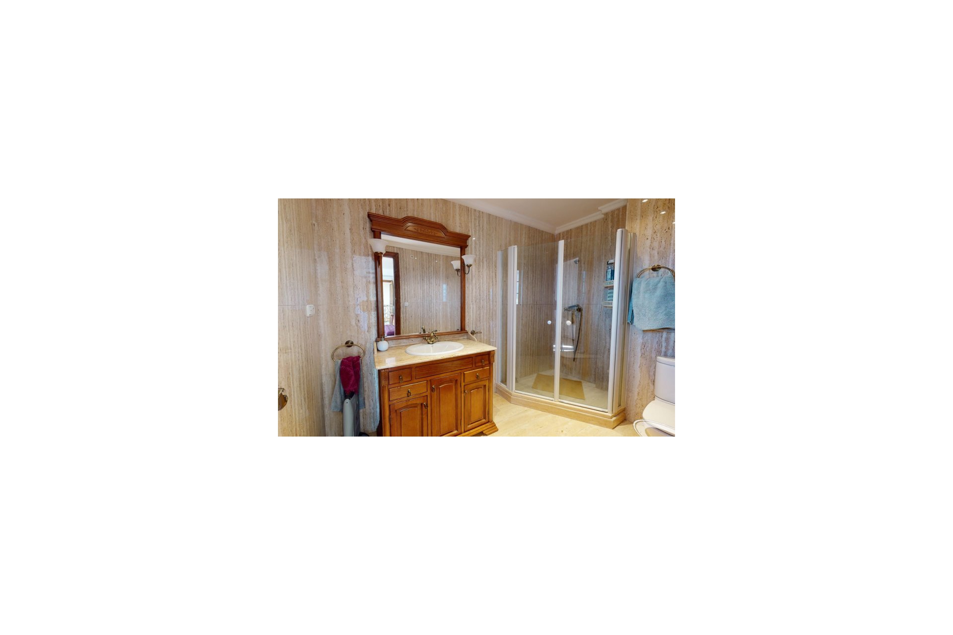 Resale - Villa -
Elche