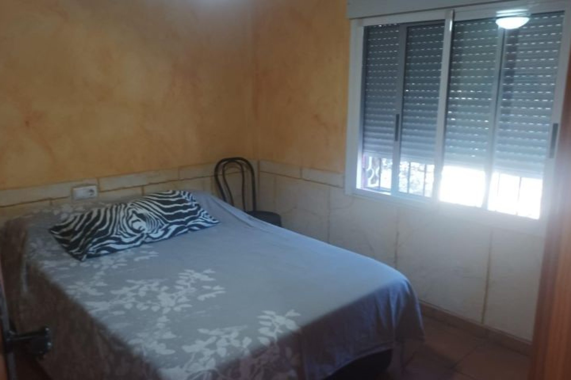 Resale - Villa -
Elche