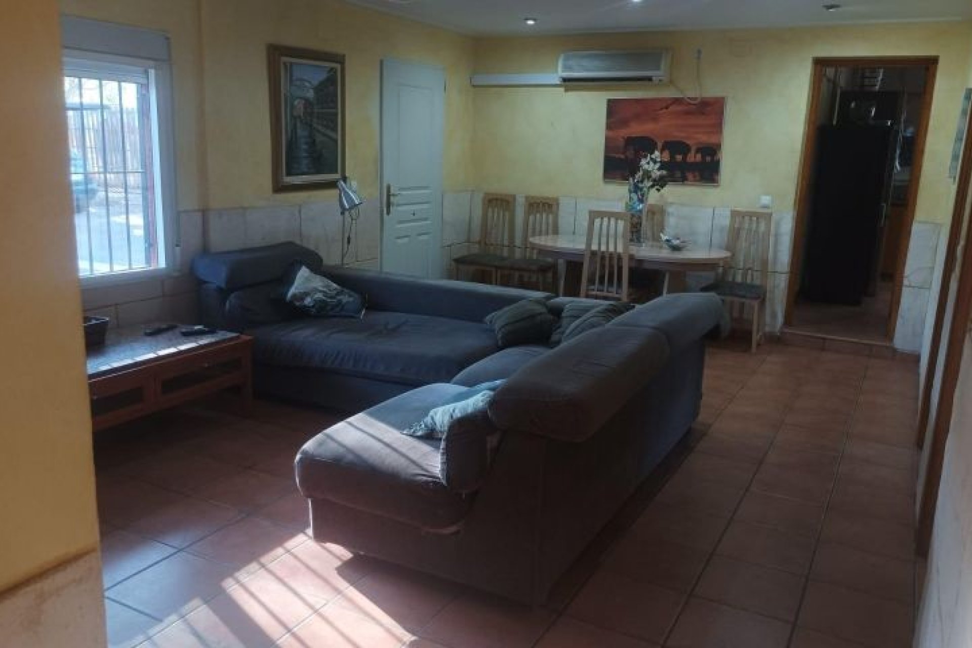 Resale - Villa -
Elche