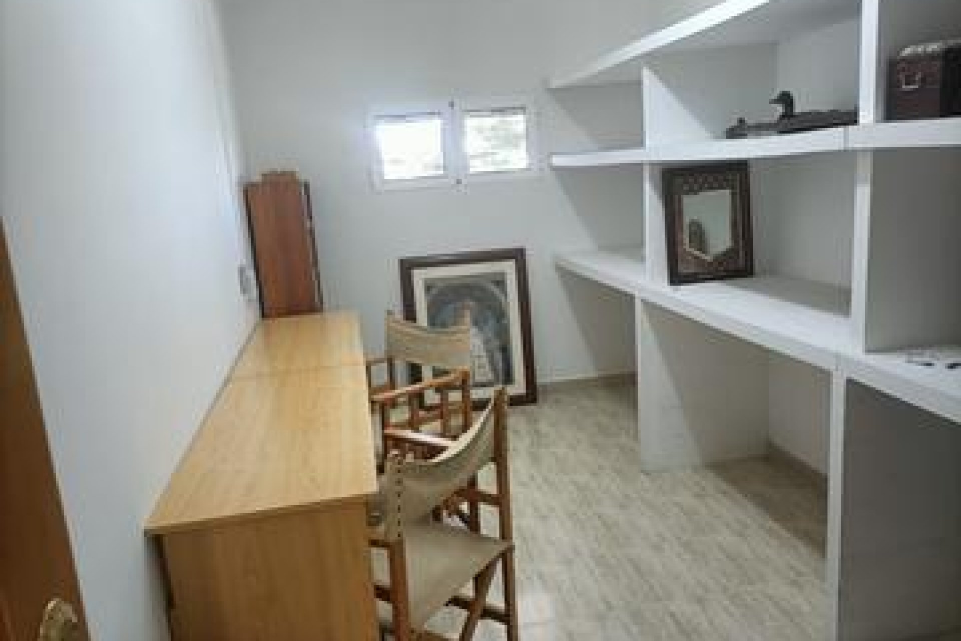 Resale - Villa -
Elche