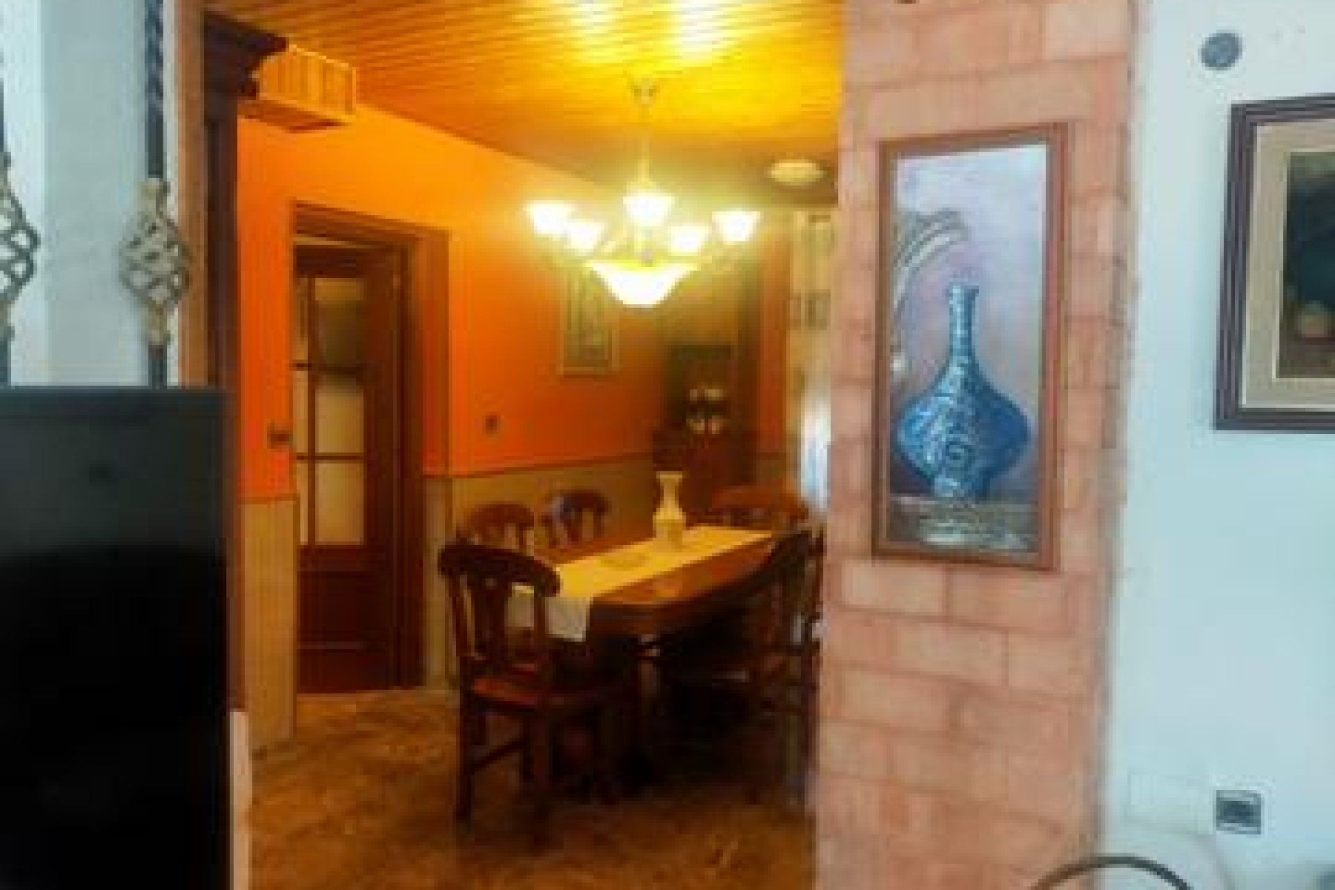 Resale - Villa -
Elche