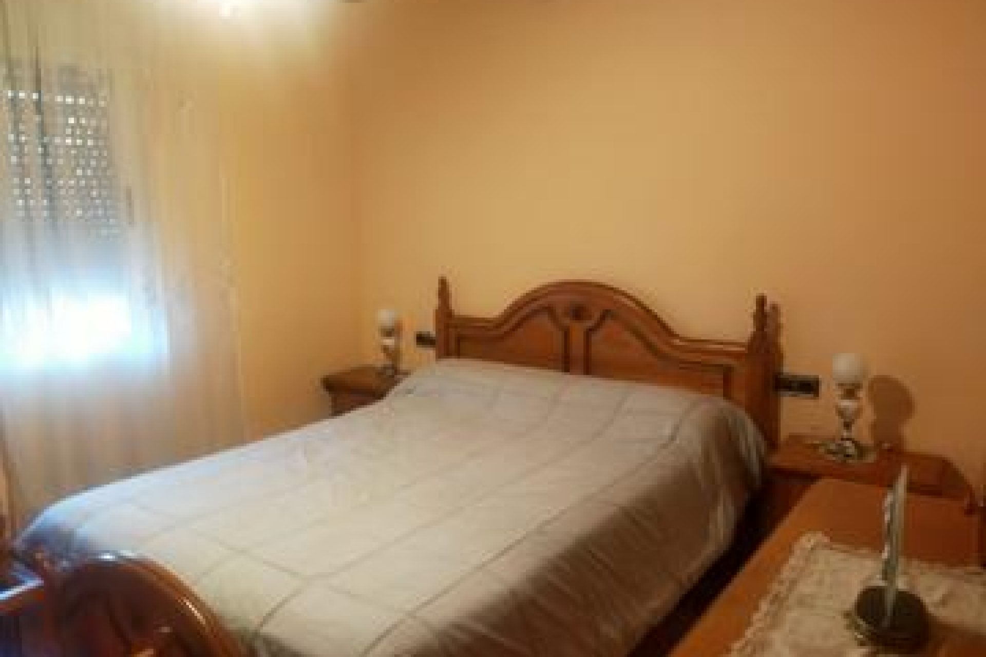 Resale - Villa -
Elche