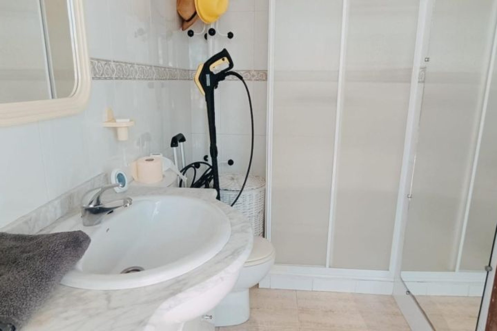 Resale - Villa -
Elche