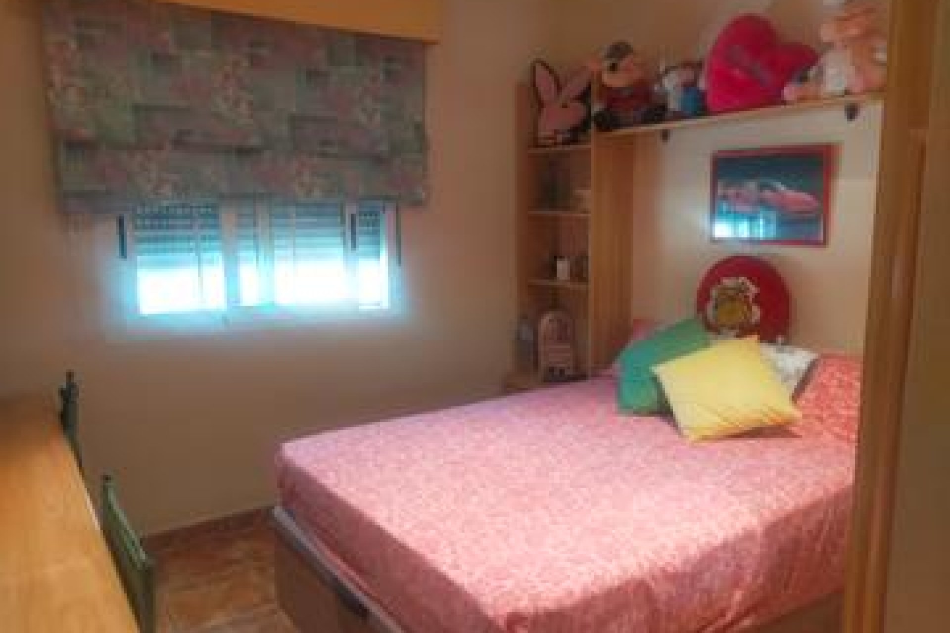 Resale - Villa -
Elche
