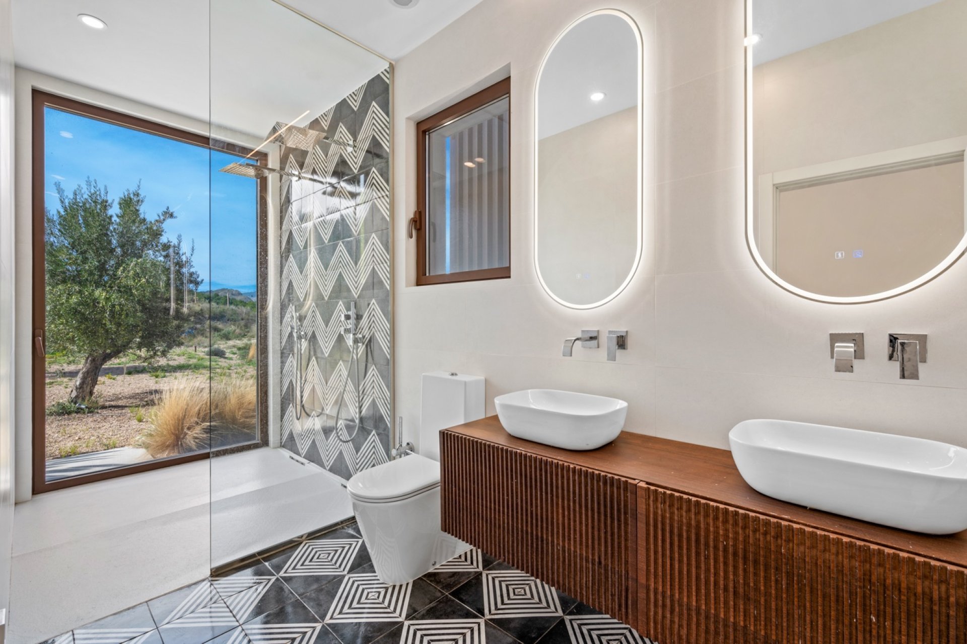 Resale - Villa -
Finestrat