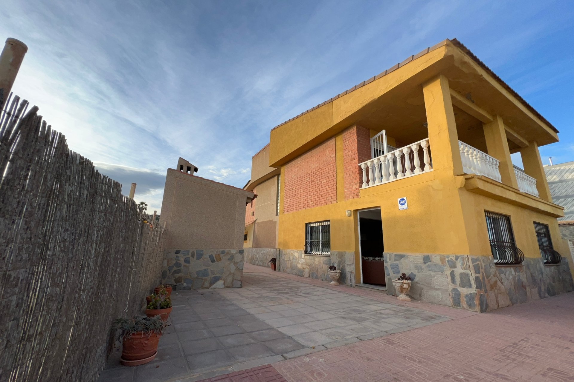 Resale - Villa -
Guardamar del Segura - Costa Blanca Sur