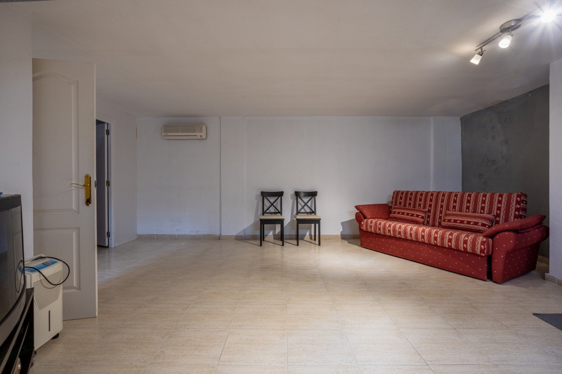 Resale - Villa -
Guardamar del Segura