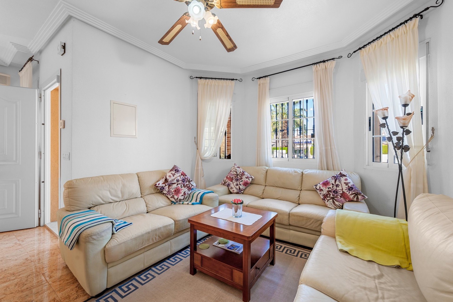 Resale - Villa -
Guardamar del Segura