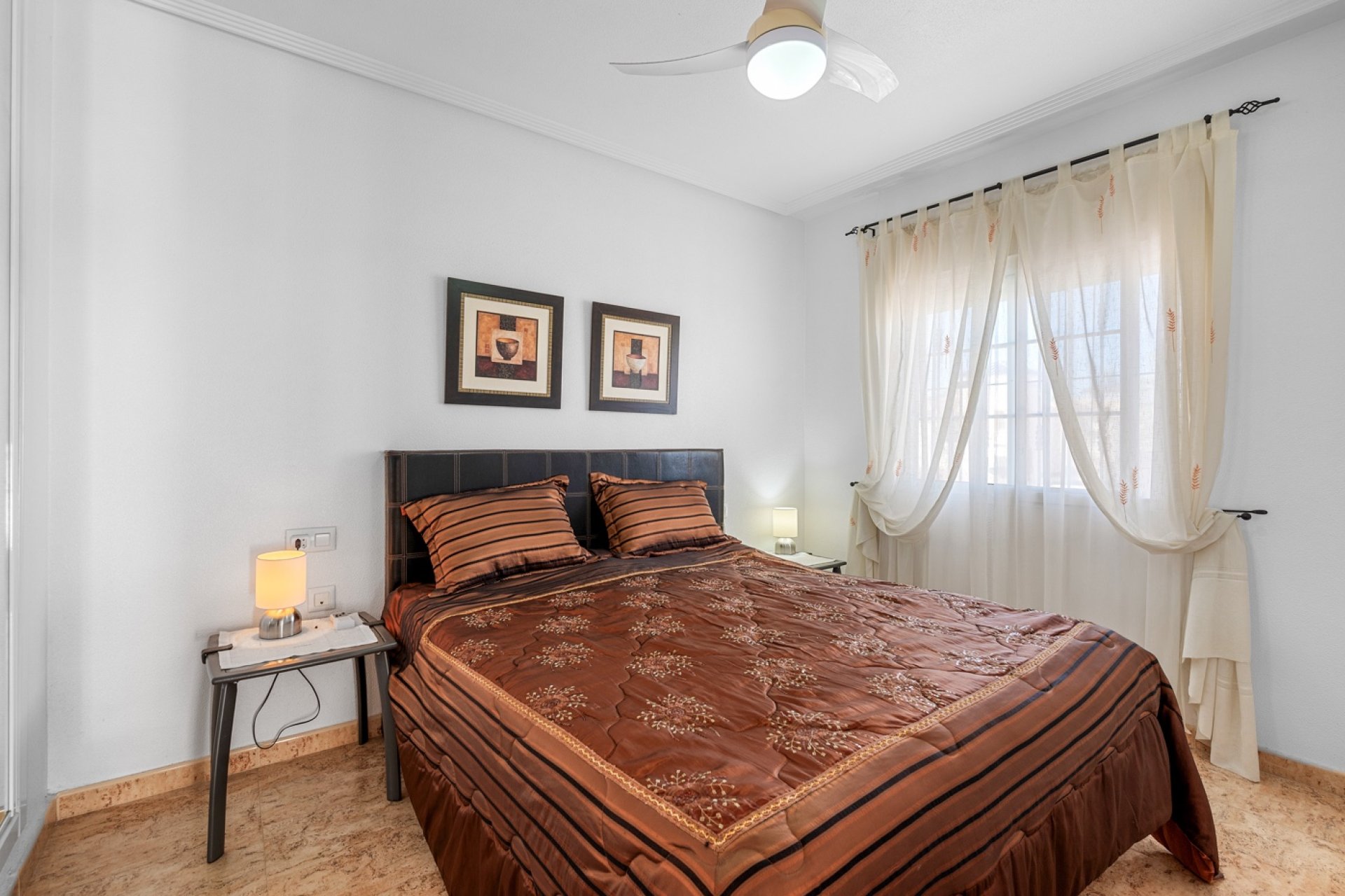 Resale - Villa -
Guardamar del Segura