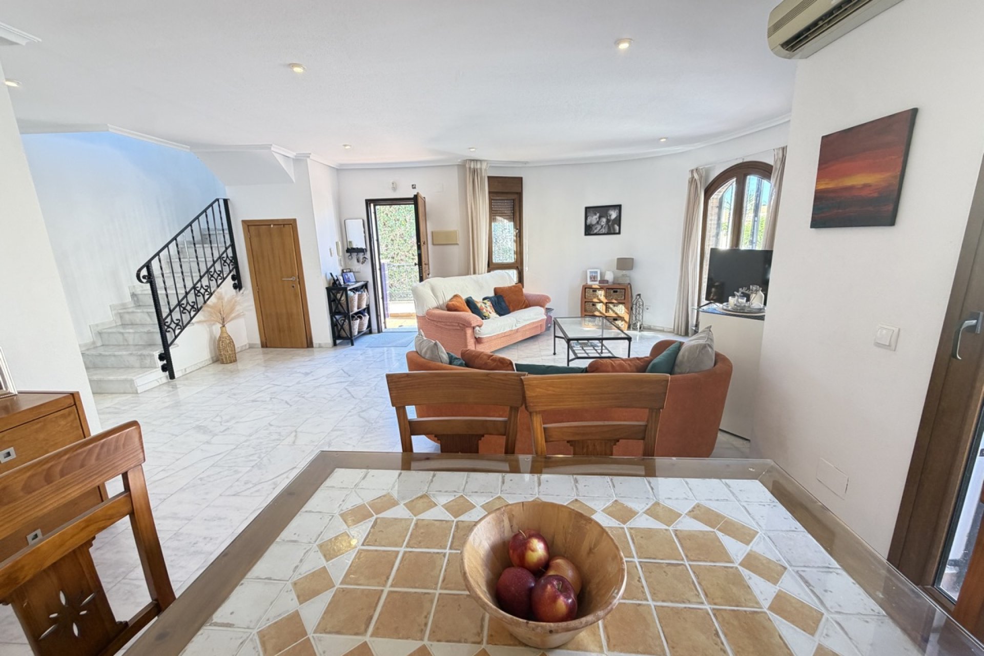 Resale - Villa -
La Finca Golf