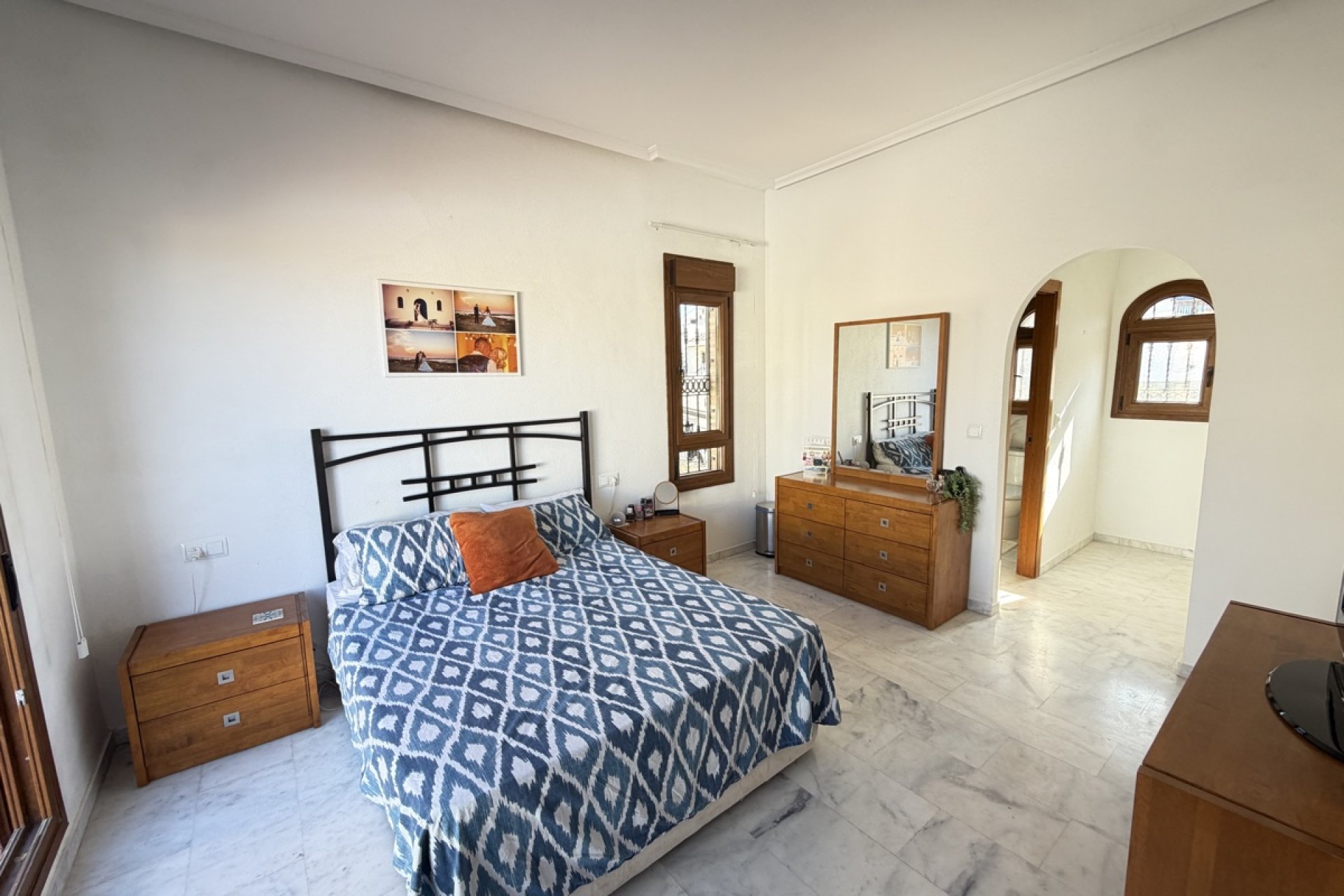Resale - Villa -
La Finca Golf