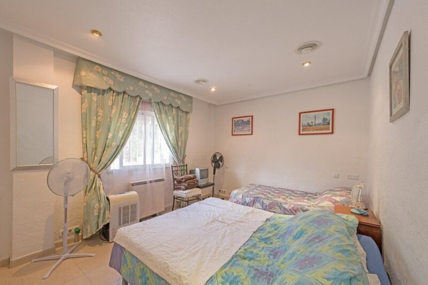 Resale - Villa -
La Murada