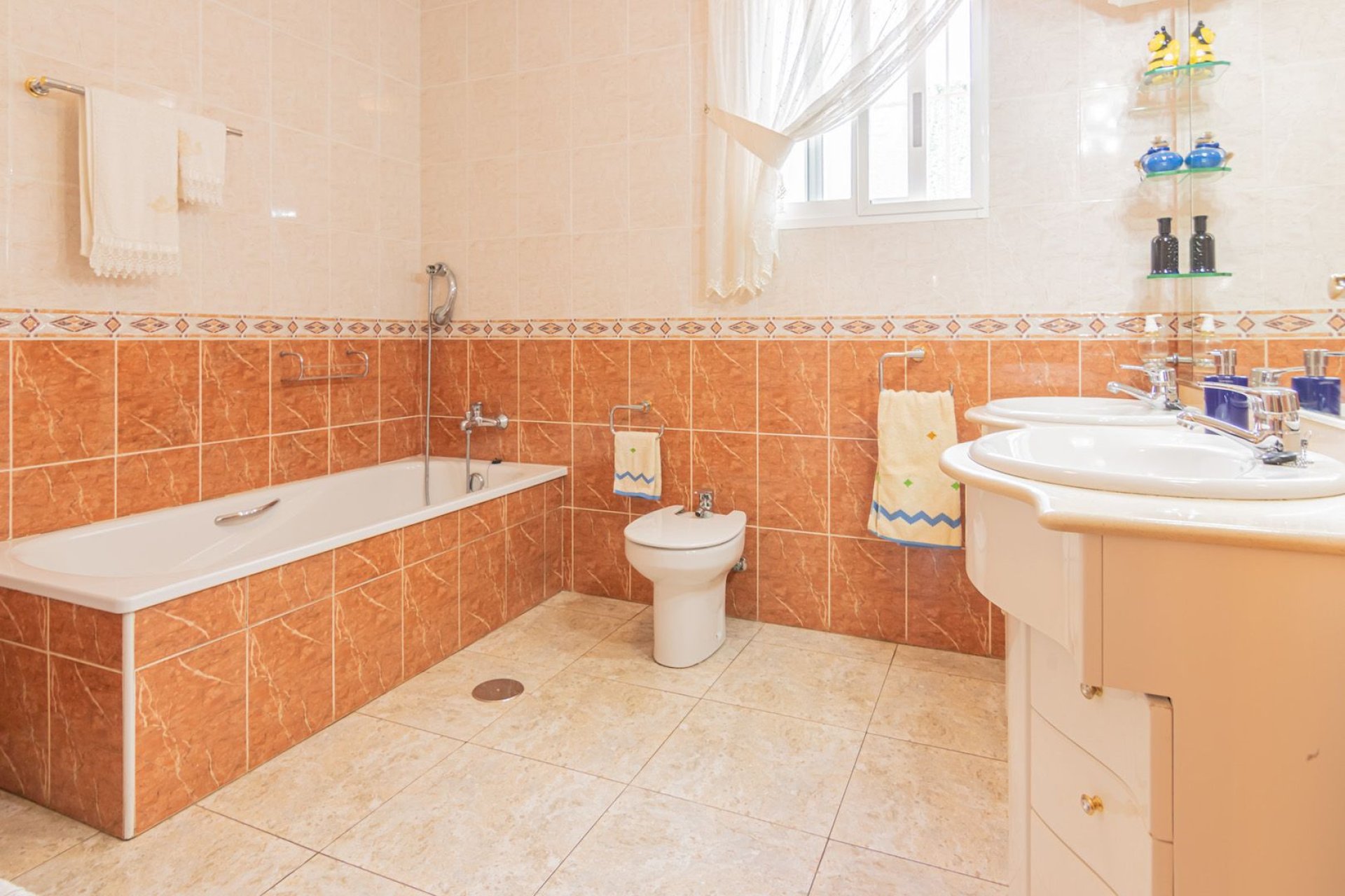 Resale - Villa -
La Nucía