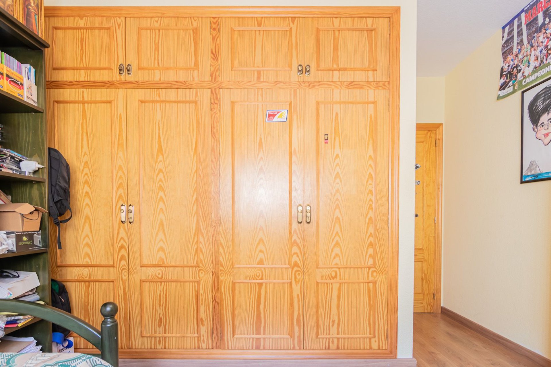 Resale - Villa -
La Nucía