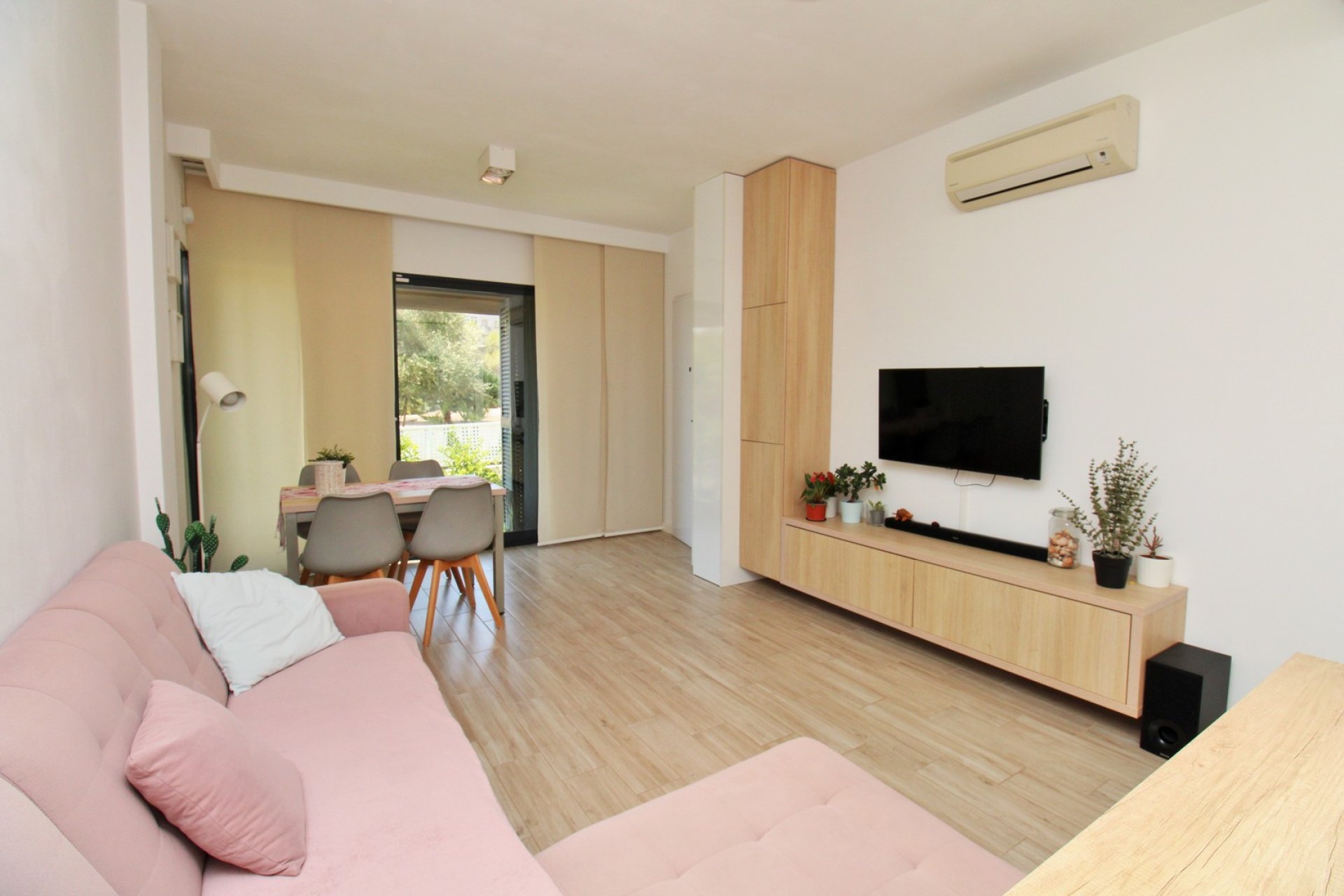 Resale - Villa -
La Zenia