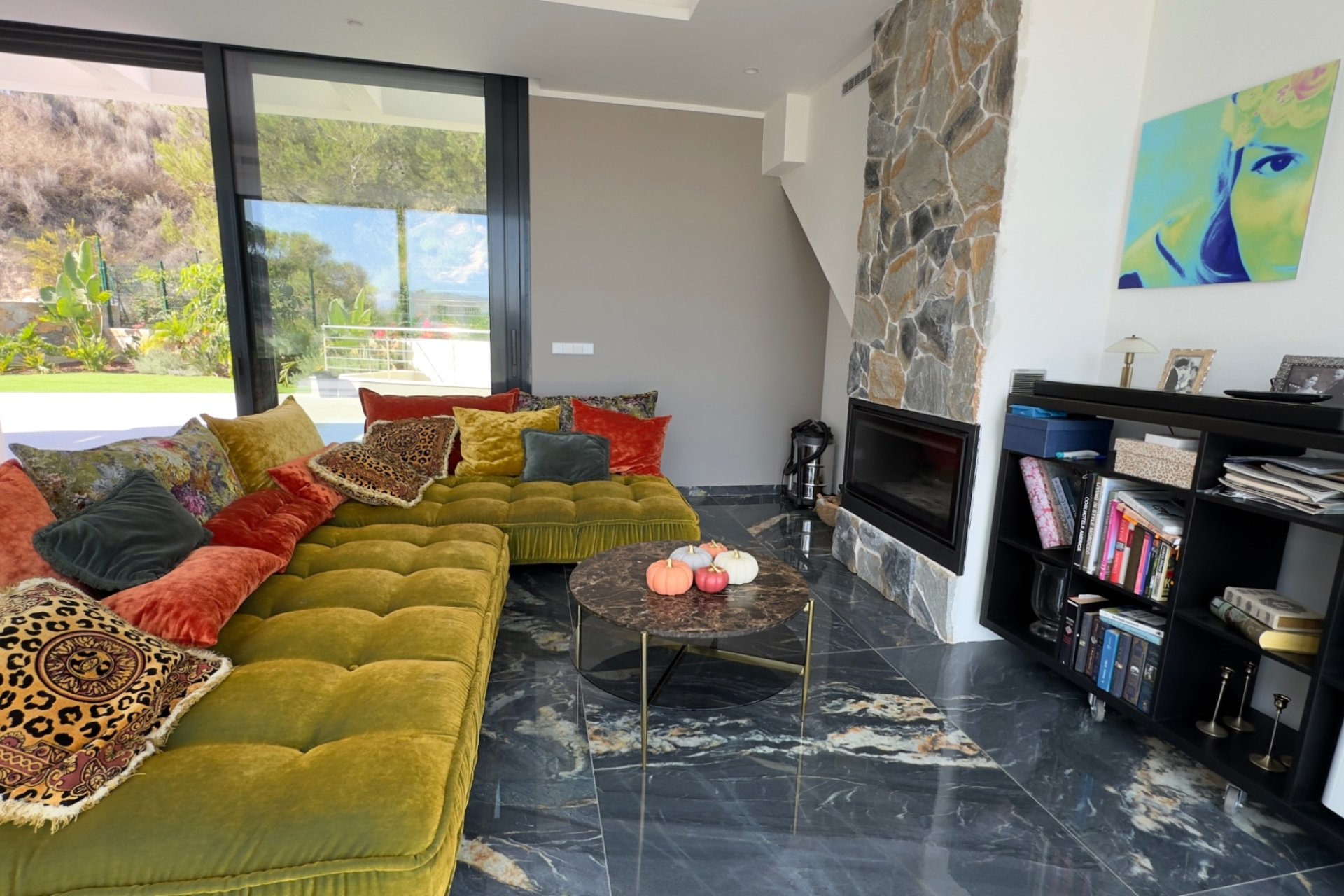 Resale - Villa -
Las Colinas Golf