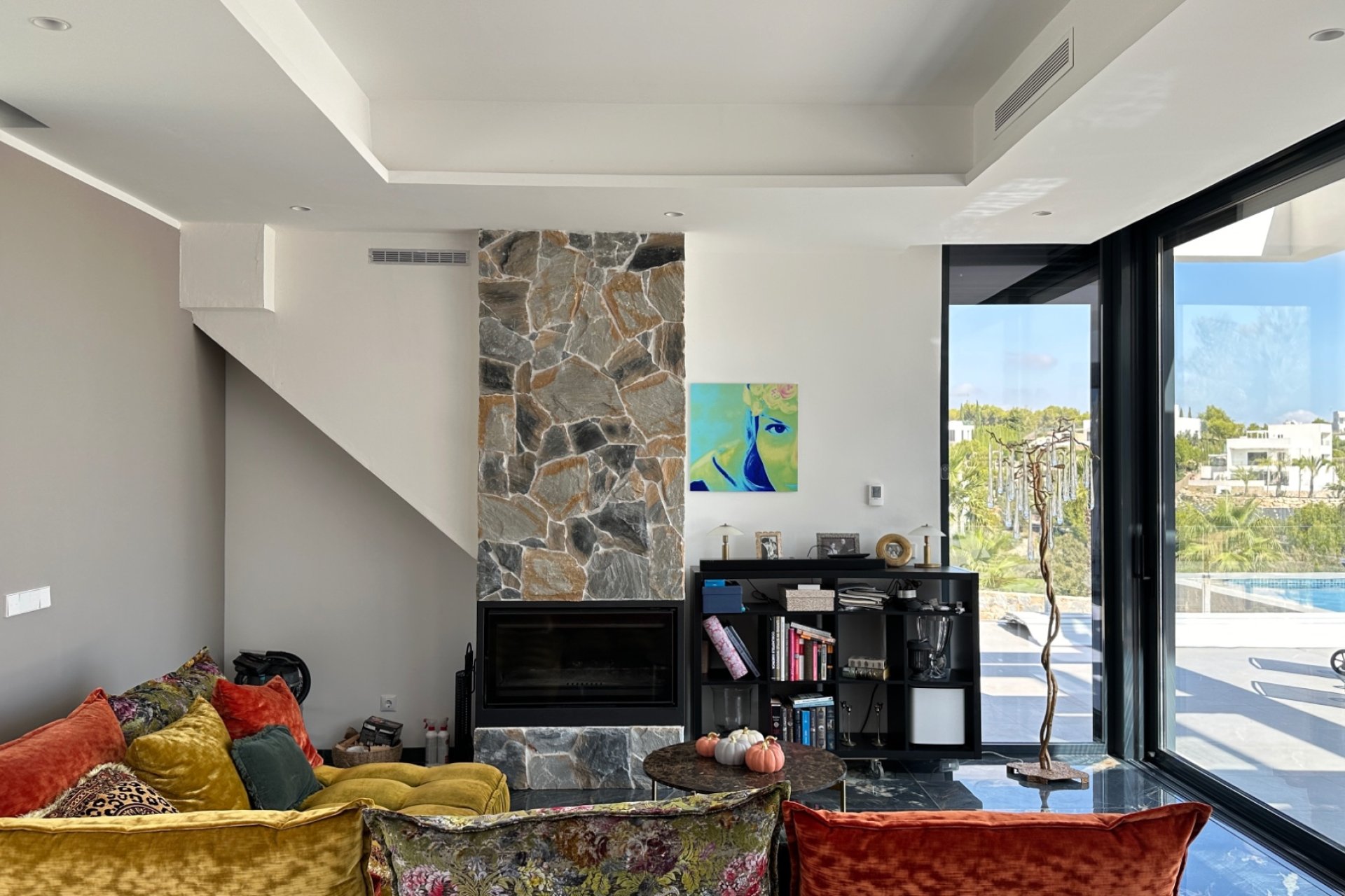 Resale - Villa -
Las Colinas Golf