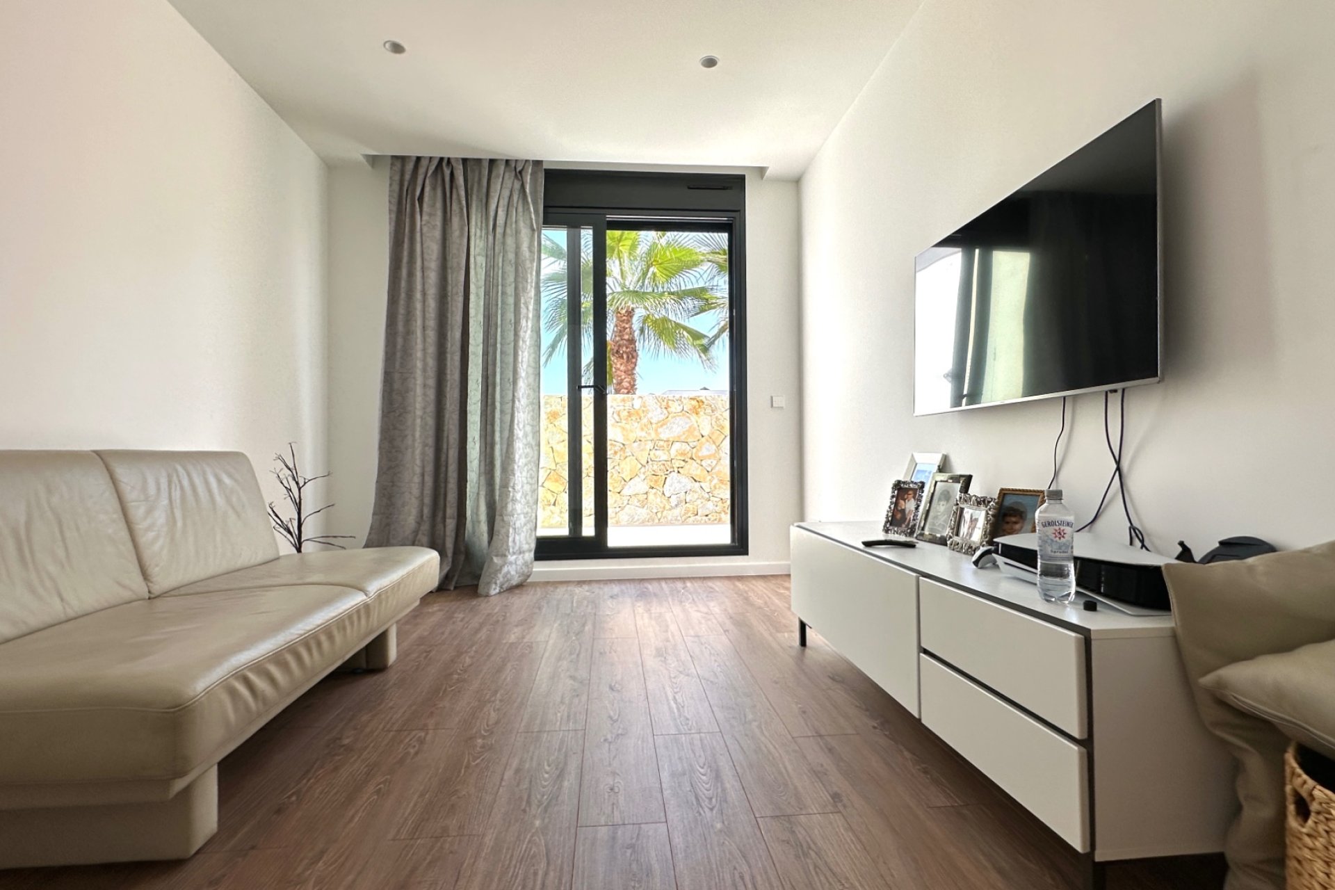 Resale - Villa -
Las Colinas Golf