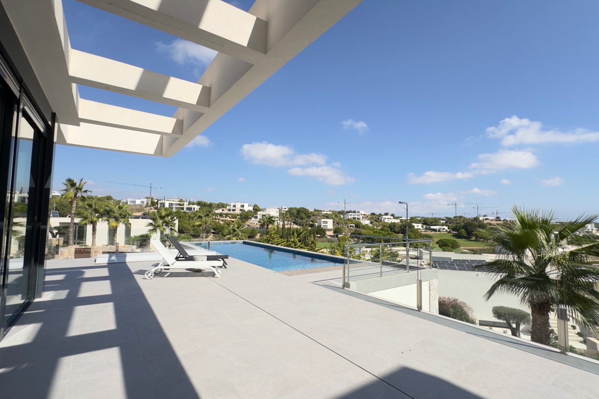 Resale - Villa -
Las Colinas Golf