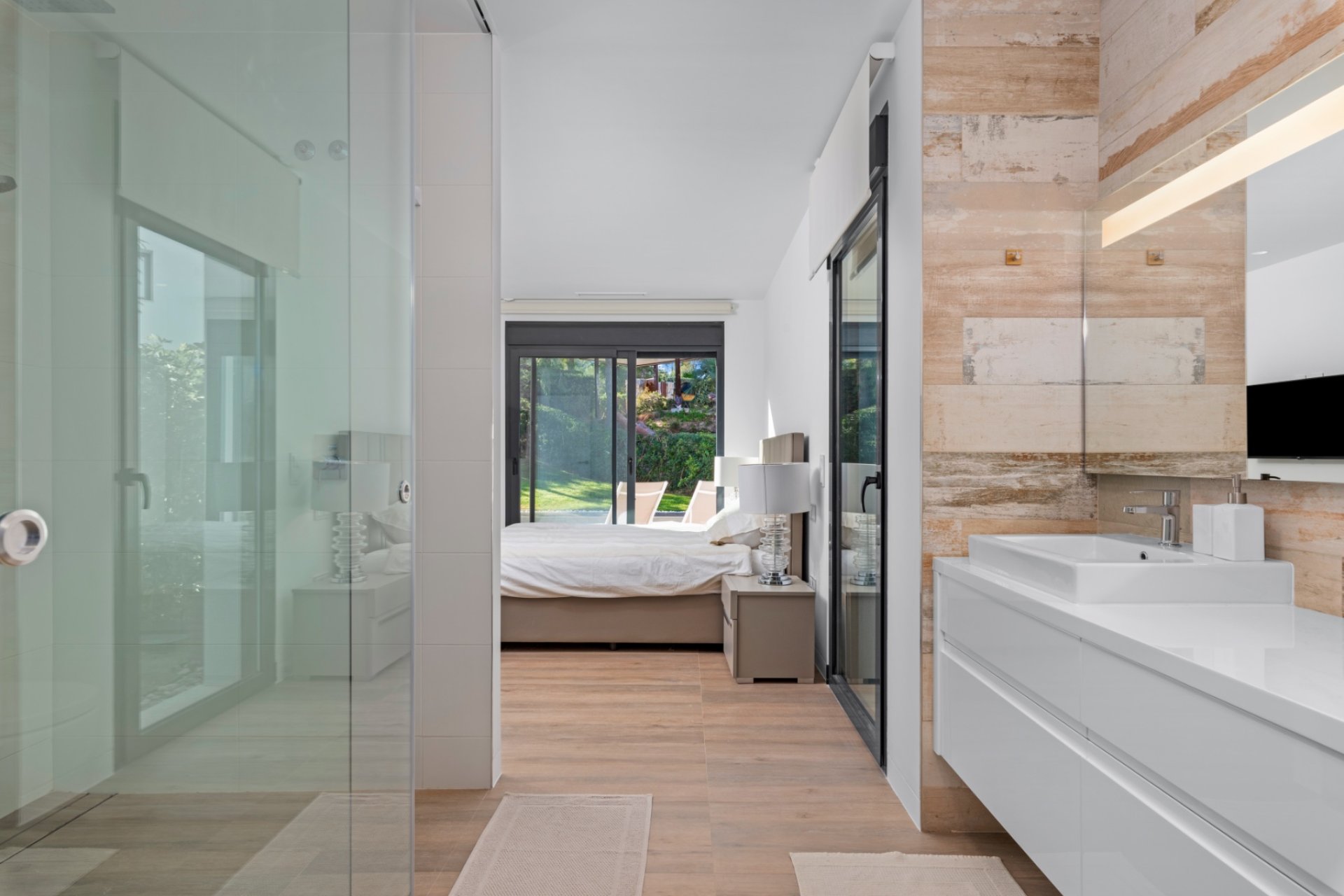 Resale - Villa -
Las Colinas Golf