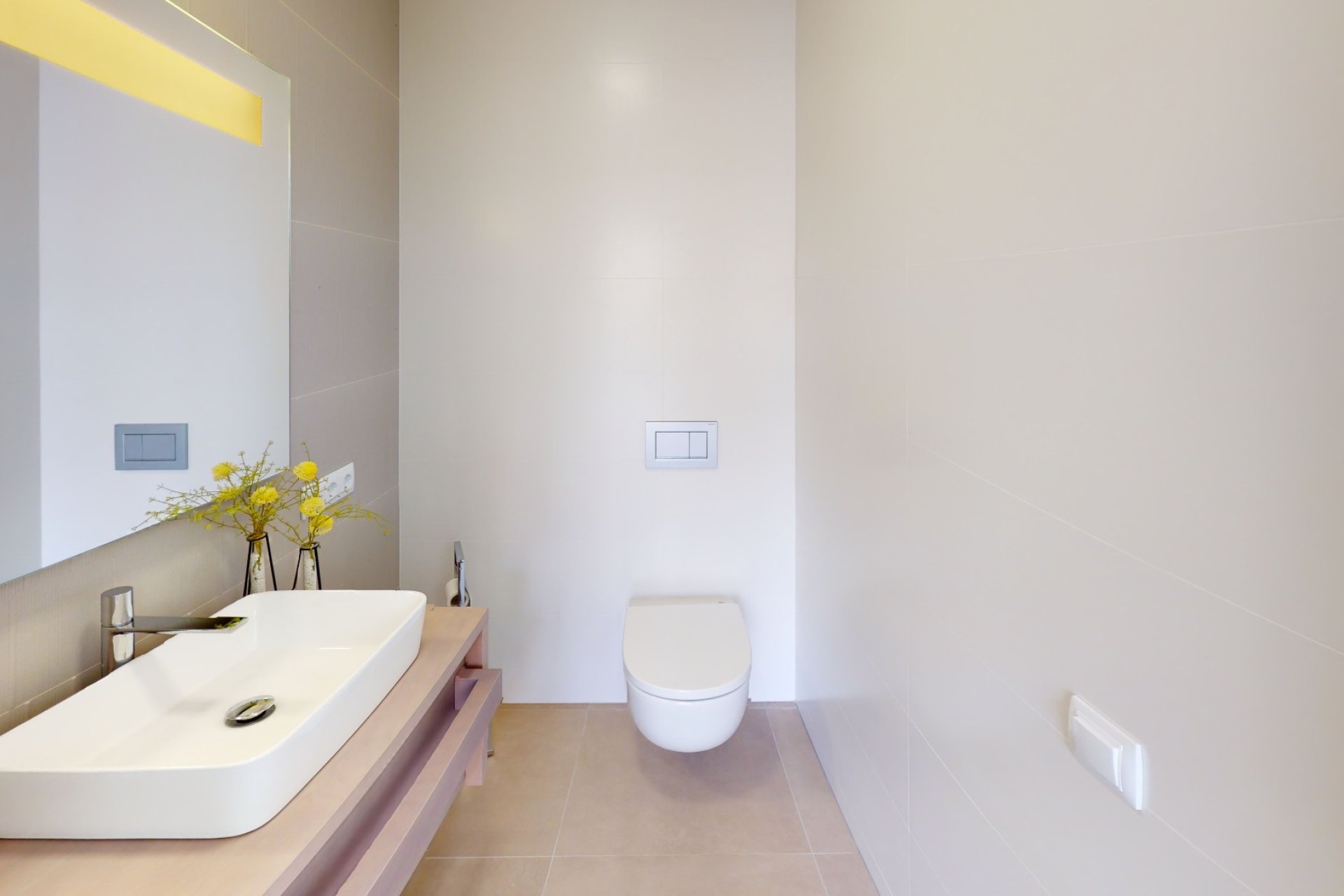 Resale - Villa -
Las Colinas Golf