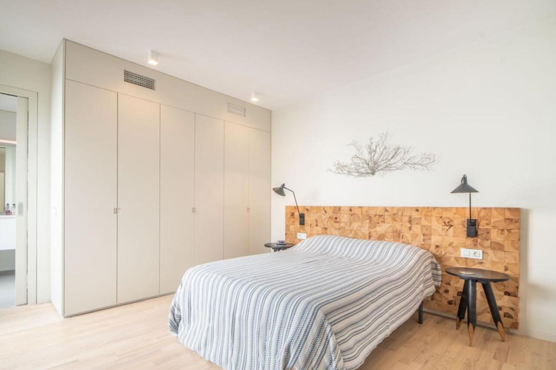 Resale - Villa -
Las Colinas Golf