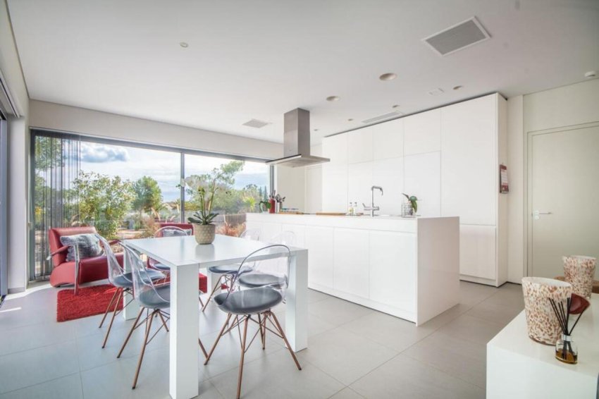 Resale - Villa -
Las Colinas Golf