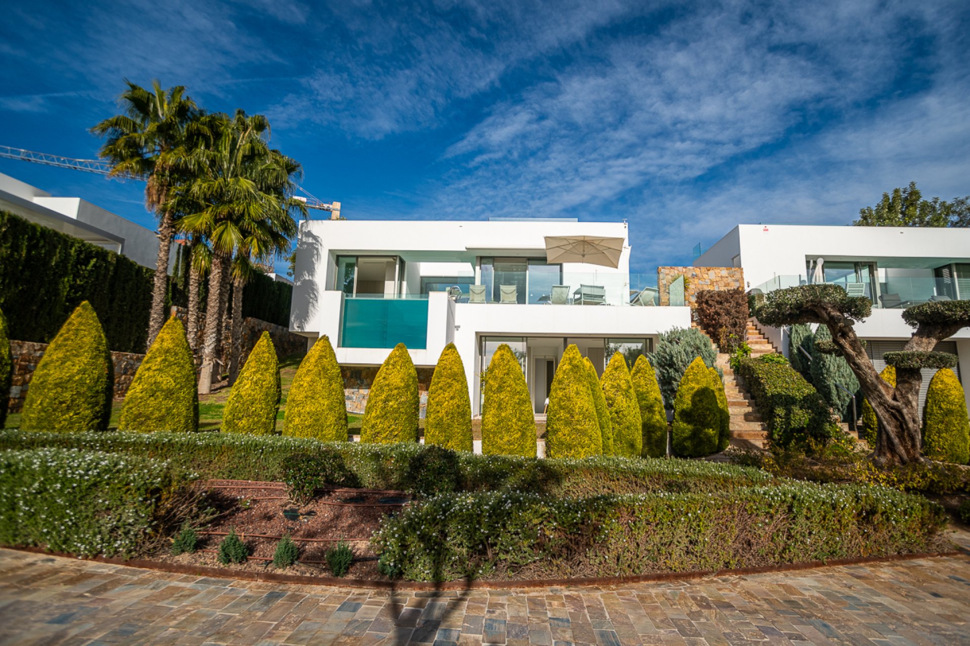 Resale - Villa -
Las Colinas Golf