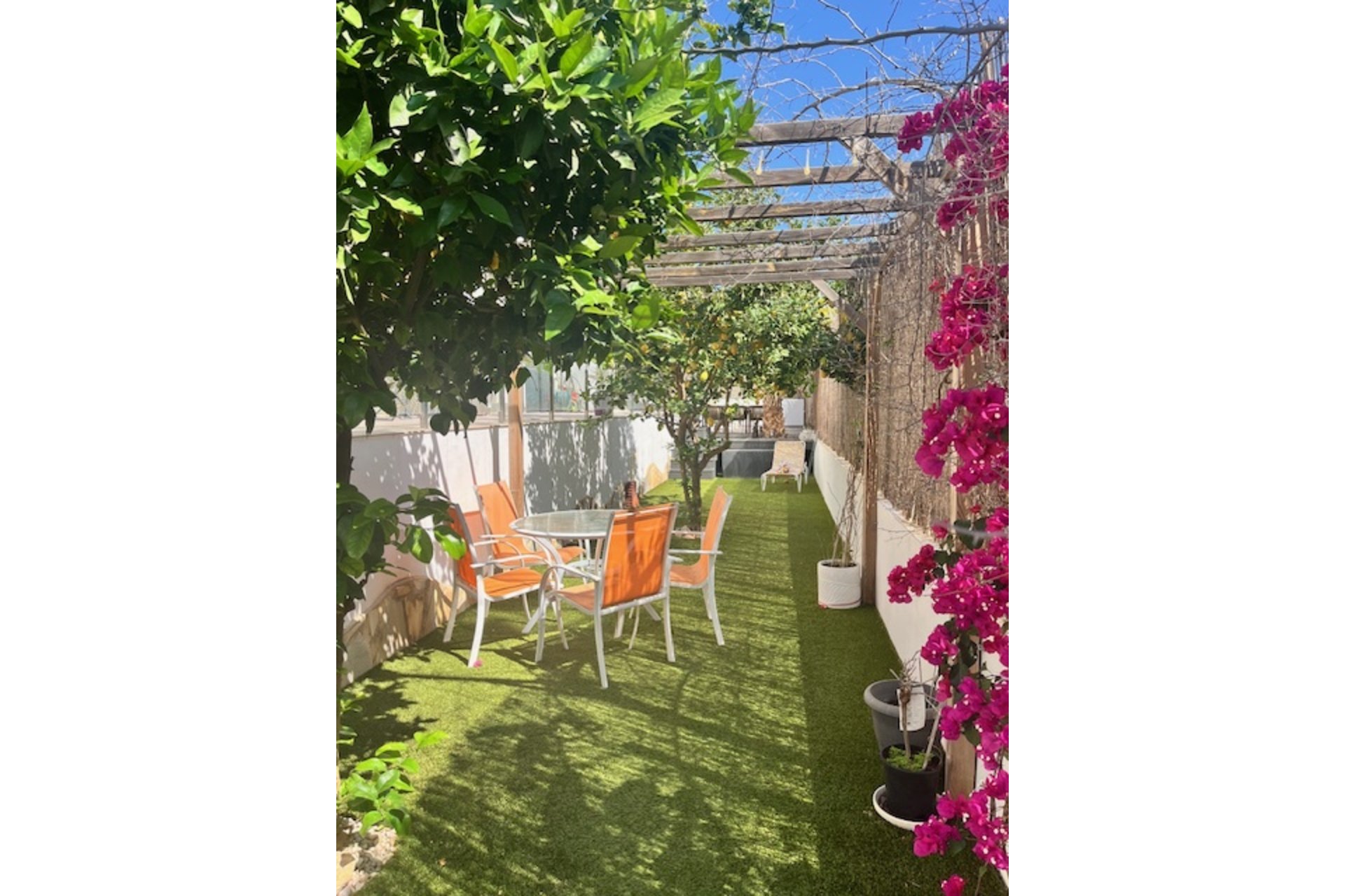 Resale - Villa -
Lomas de Cabo Roig