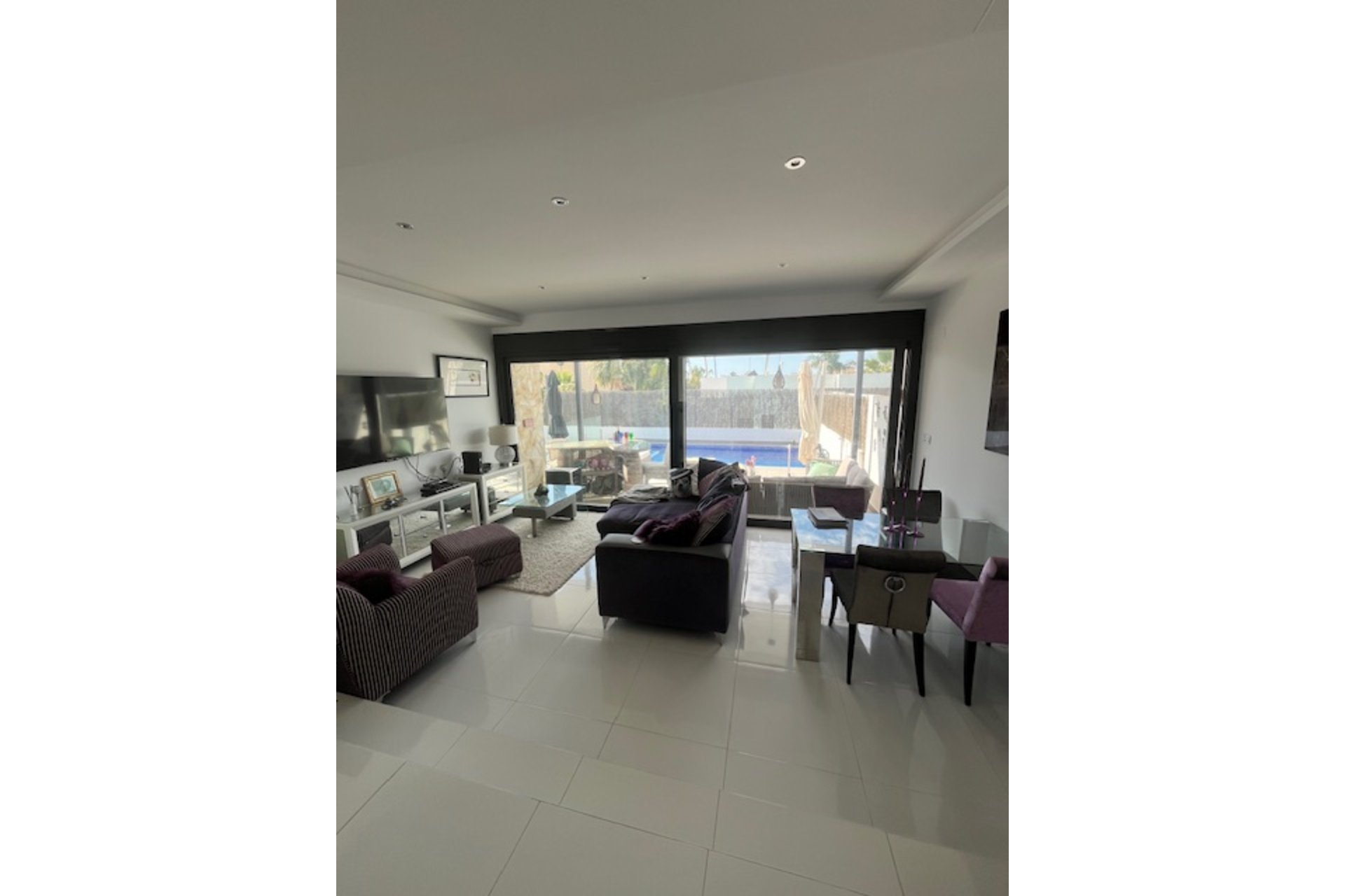 Resale - Villa -
Lomas de Cabo Roig