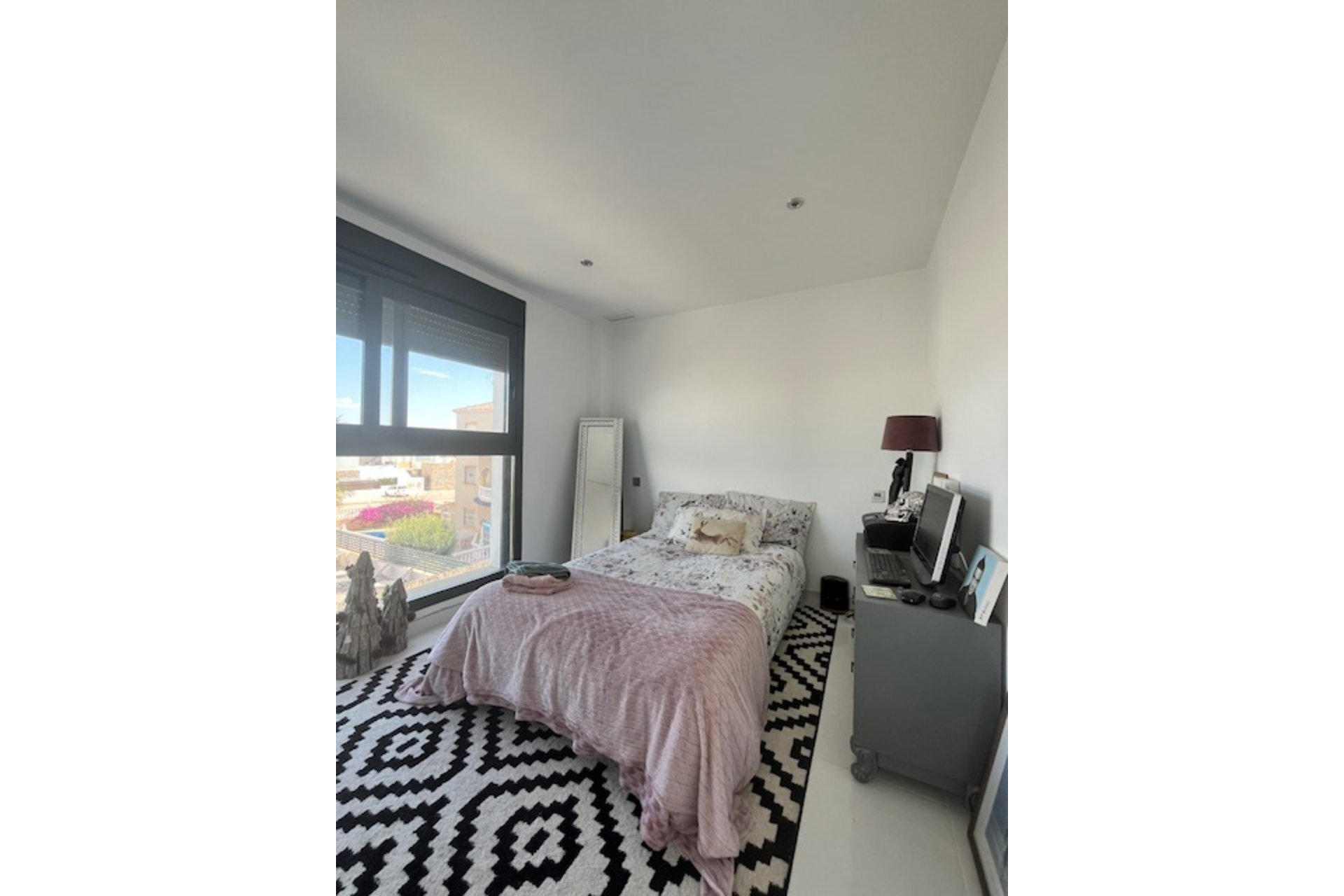 Resale - Villa -
Lomas de Cabo Roig