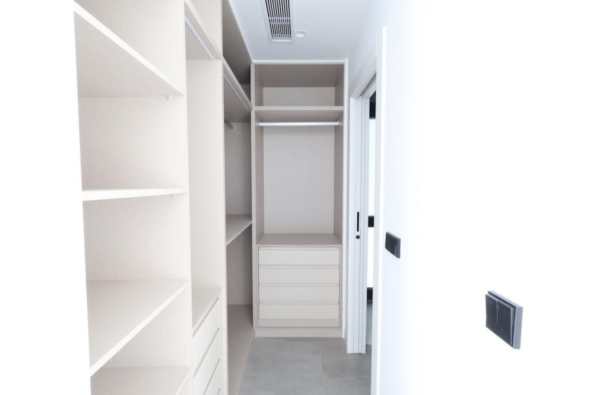 Resale - Villa -
Los Alcázares - Santa Rosalia Lake and Life Resort