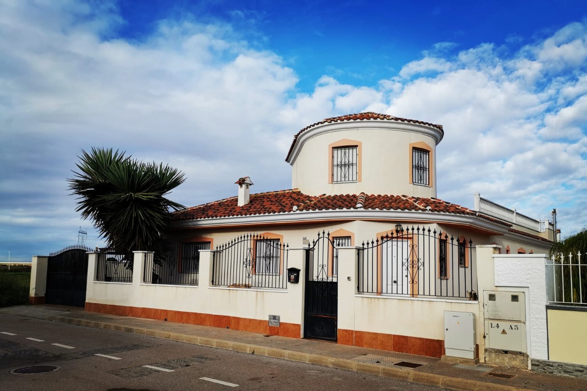 Resale - Villa -
Los Alcázares - Town