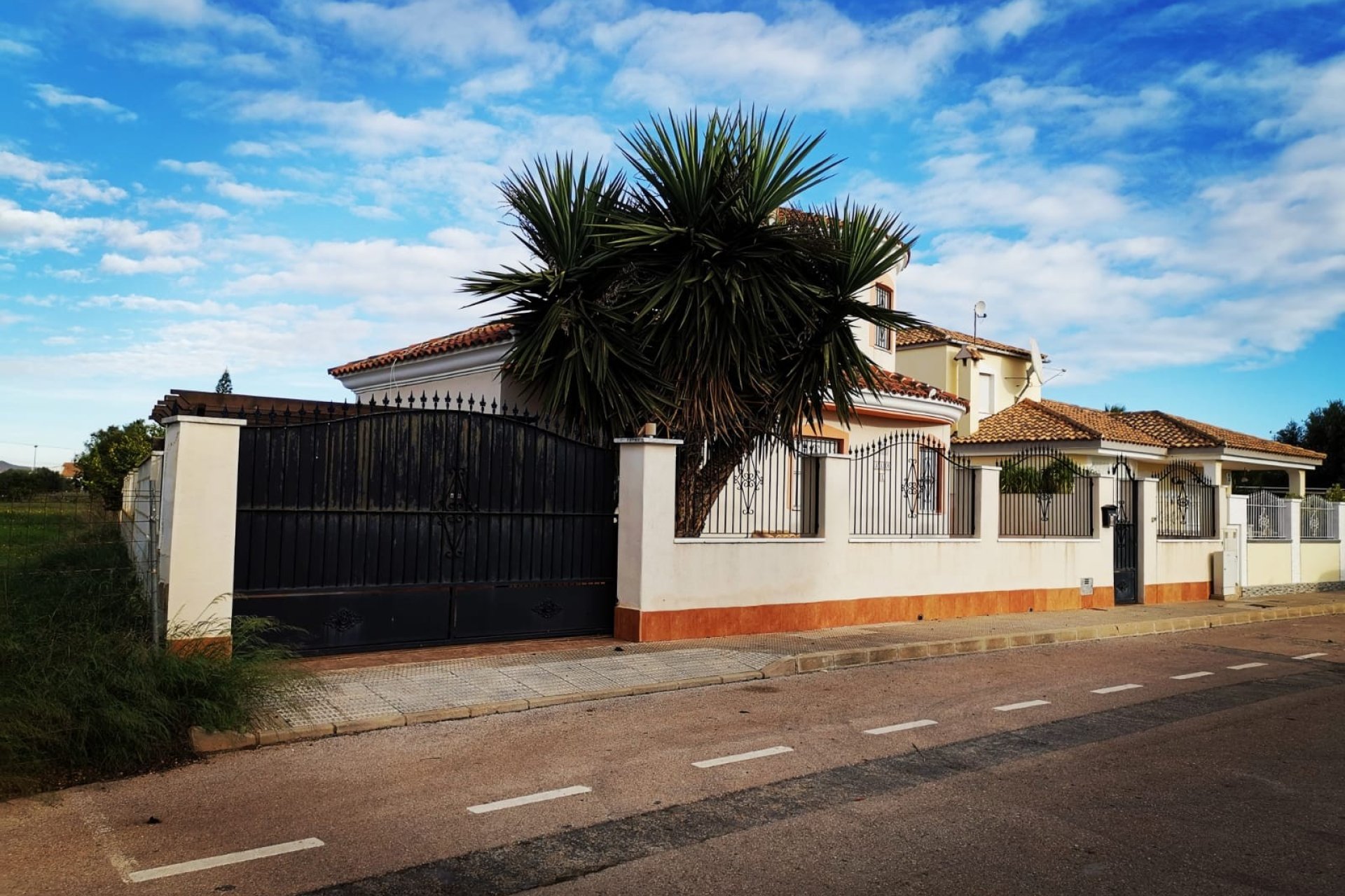 Resale - Villa -
Los Alcázares - Town