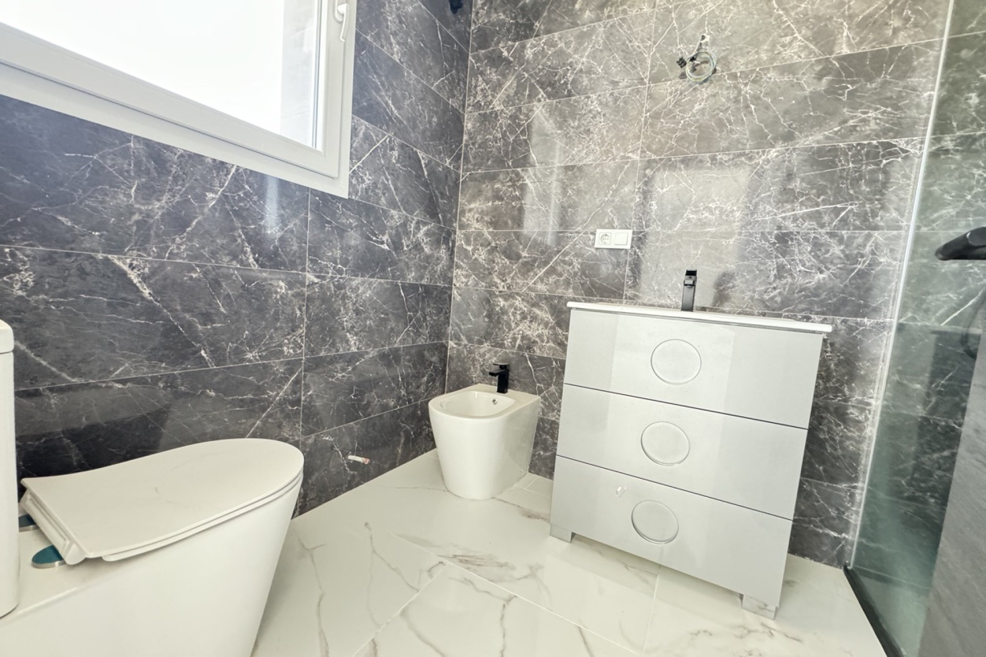 Resale - Villa -
Los Balcones