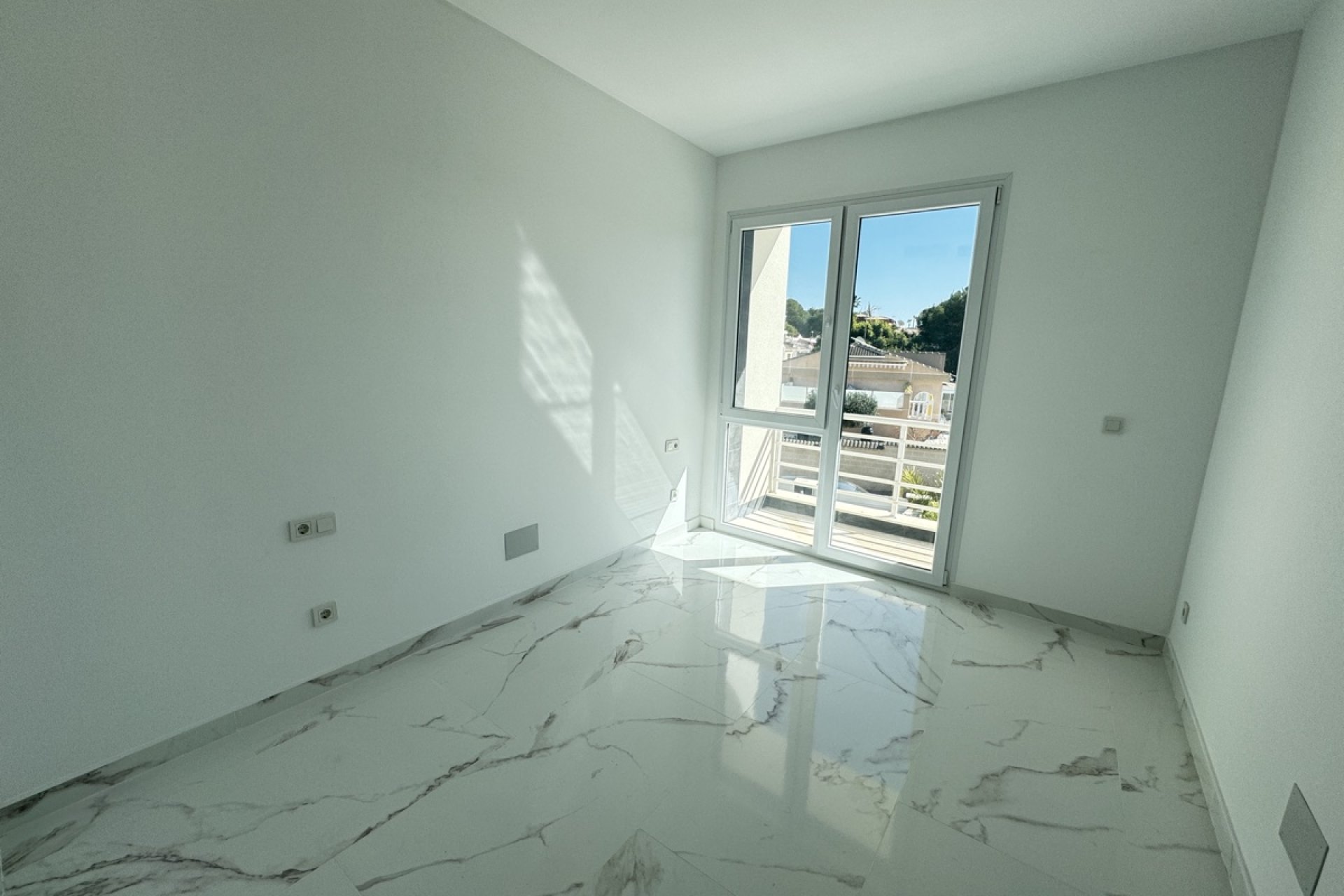 Resale - Villa -
Los Balcones