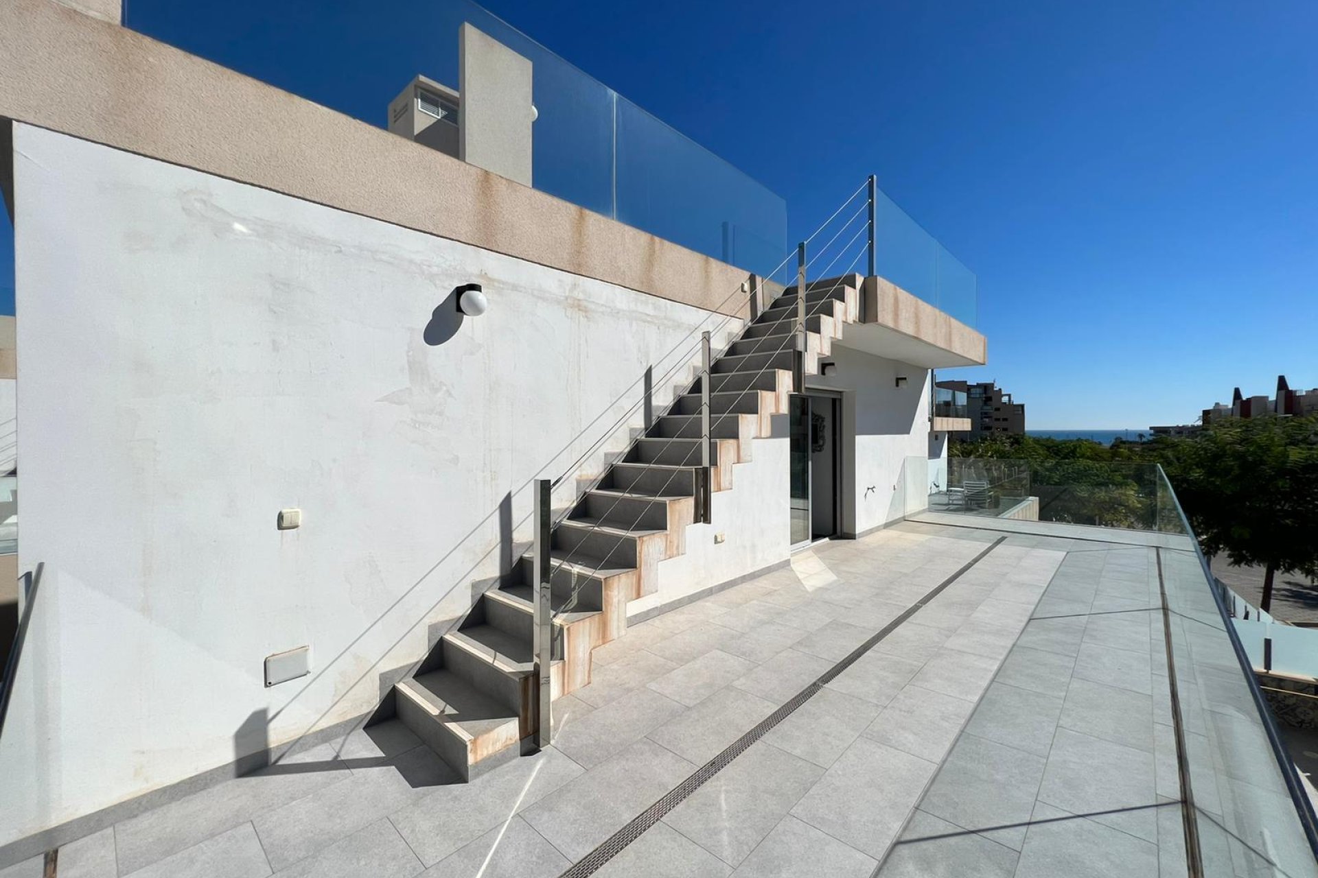 Resale - Villa -
Mil Palmeras - Costa Blanca Sur