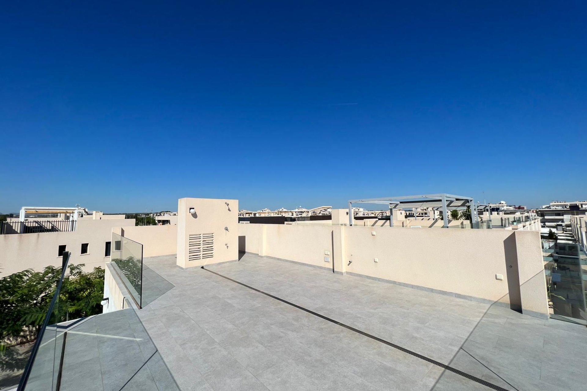 Resale - Villa -
Mil Palmeras - Costa Blanca Sur