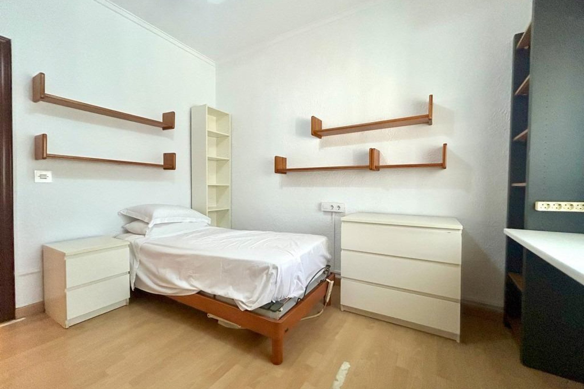 Resale - Villa -
Orihuela Costa - Aguamarina